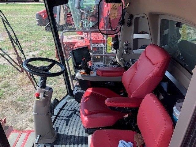 2023 Case 8250 Combine