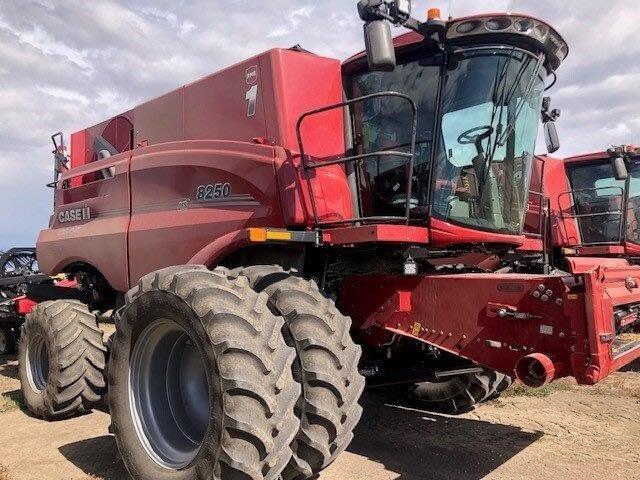 2023 Case 8250 Combine