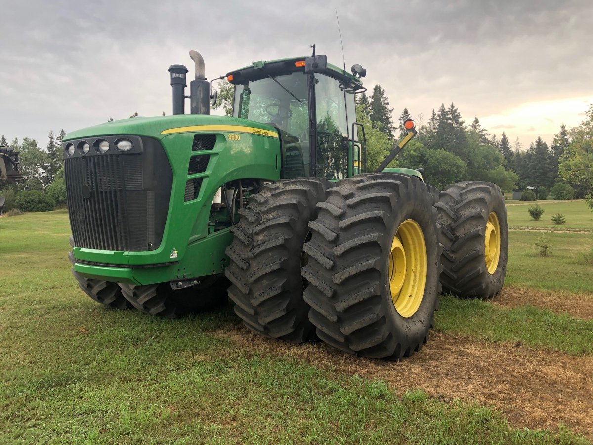 2008 John Deere 9530 Tractor 4WD