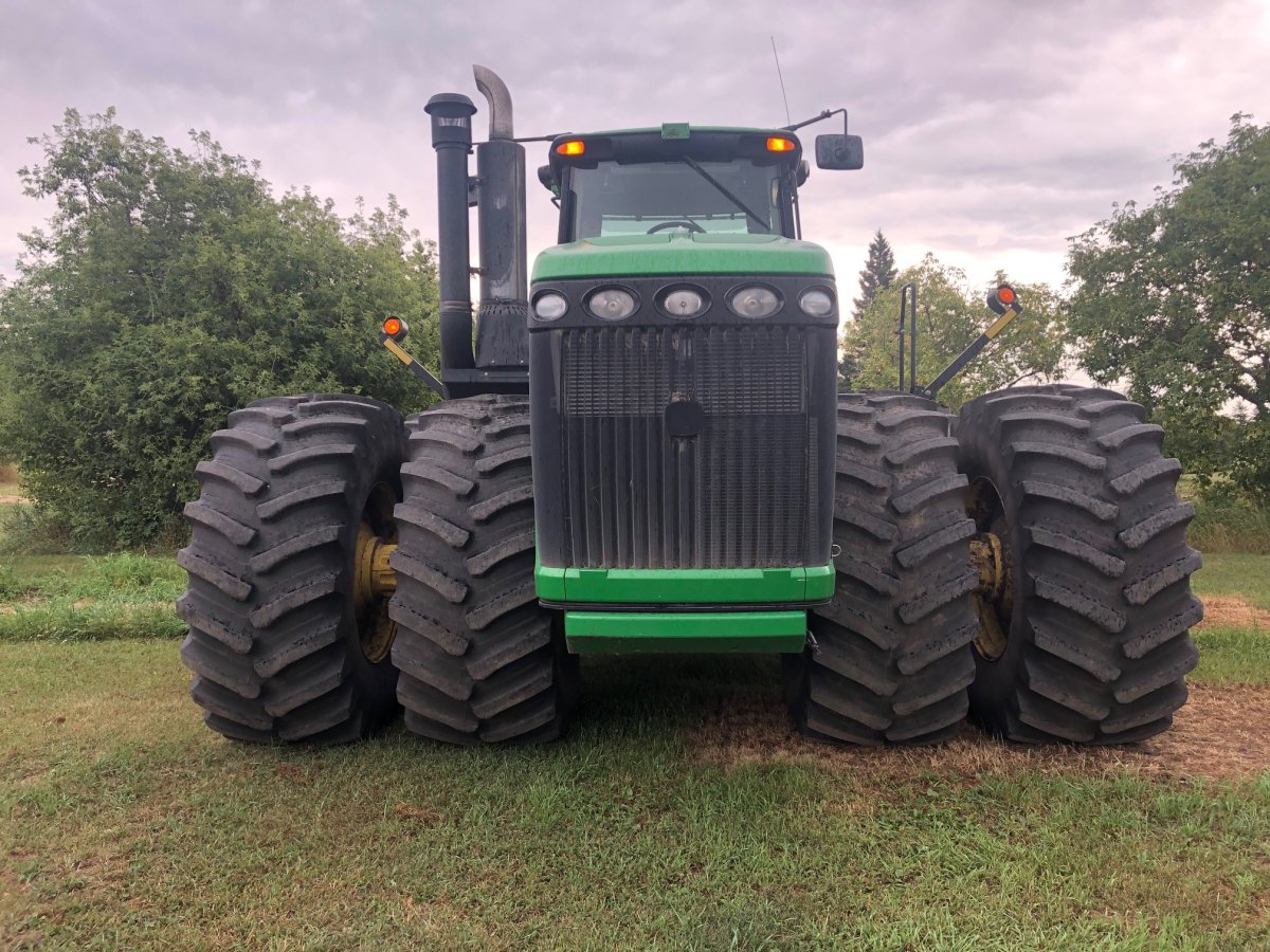 2008 John Deere 9530 Tractor 4WD