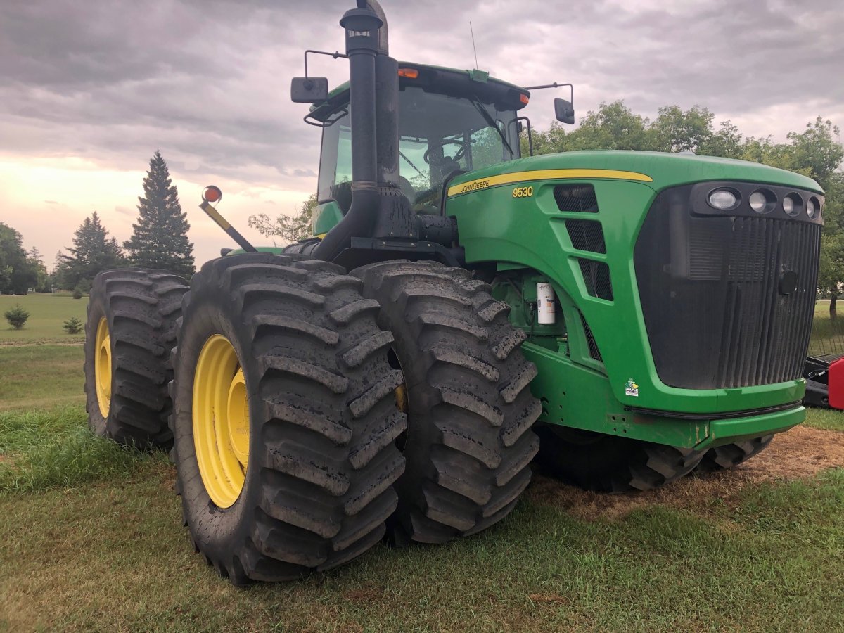 2008 John Deere 9530 Tractor 4WD