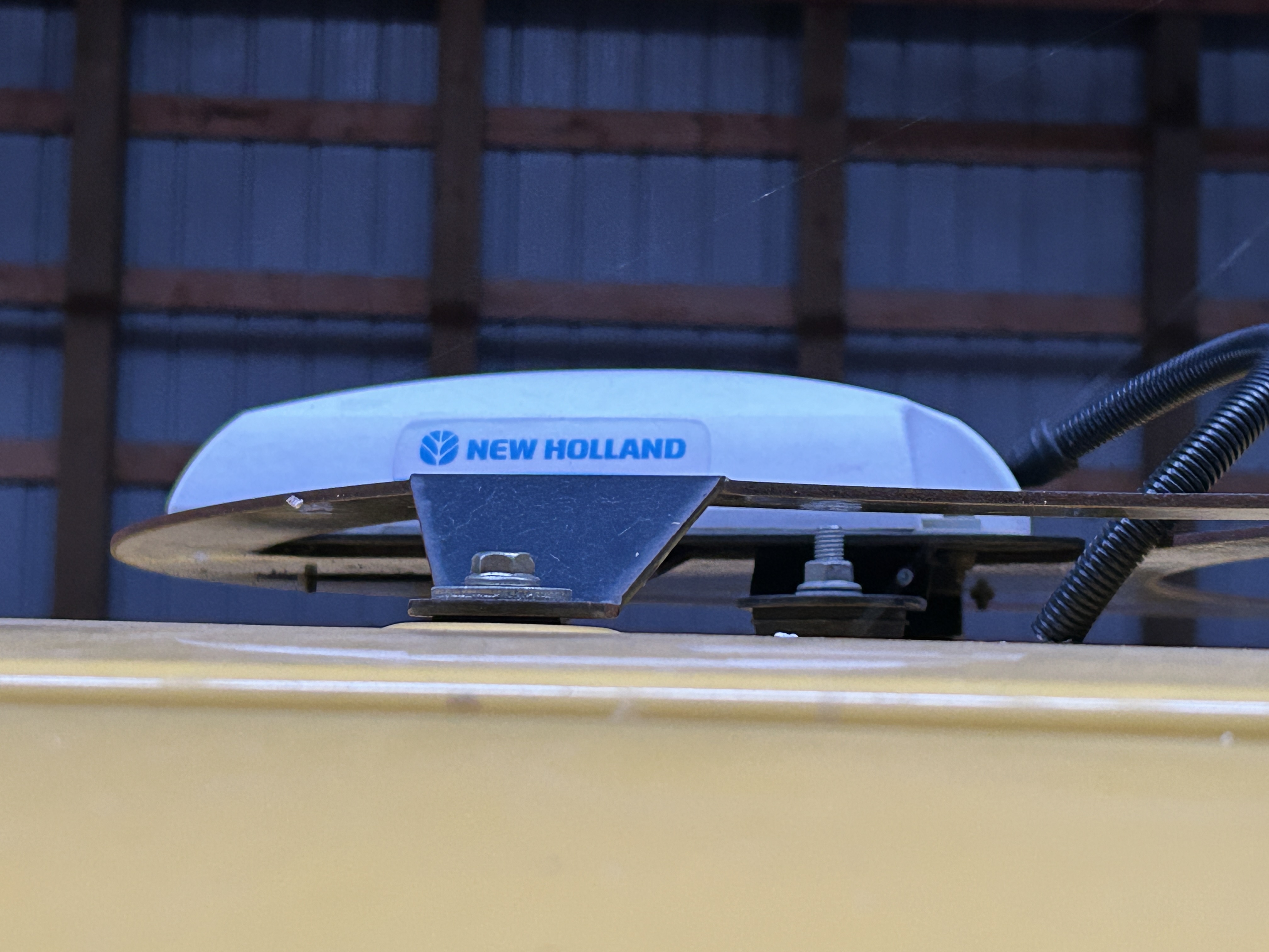 2014 New Holland Speedrower 200 Windrower