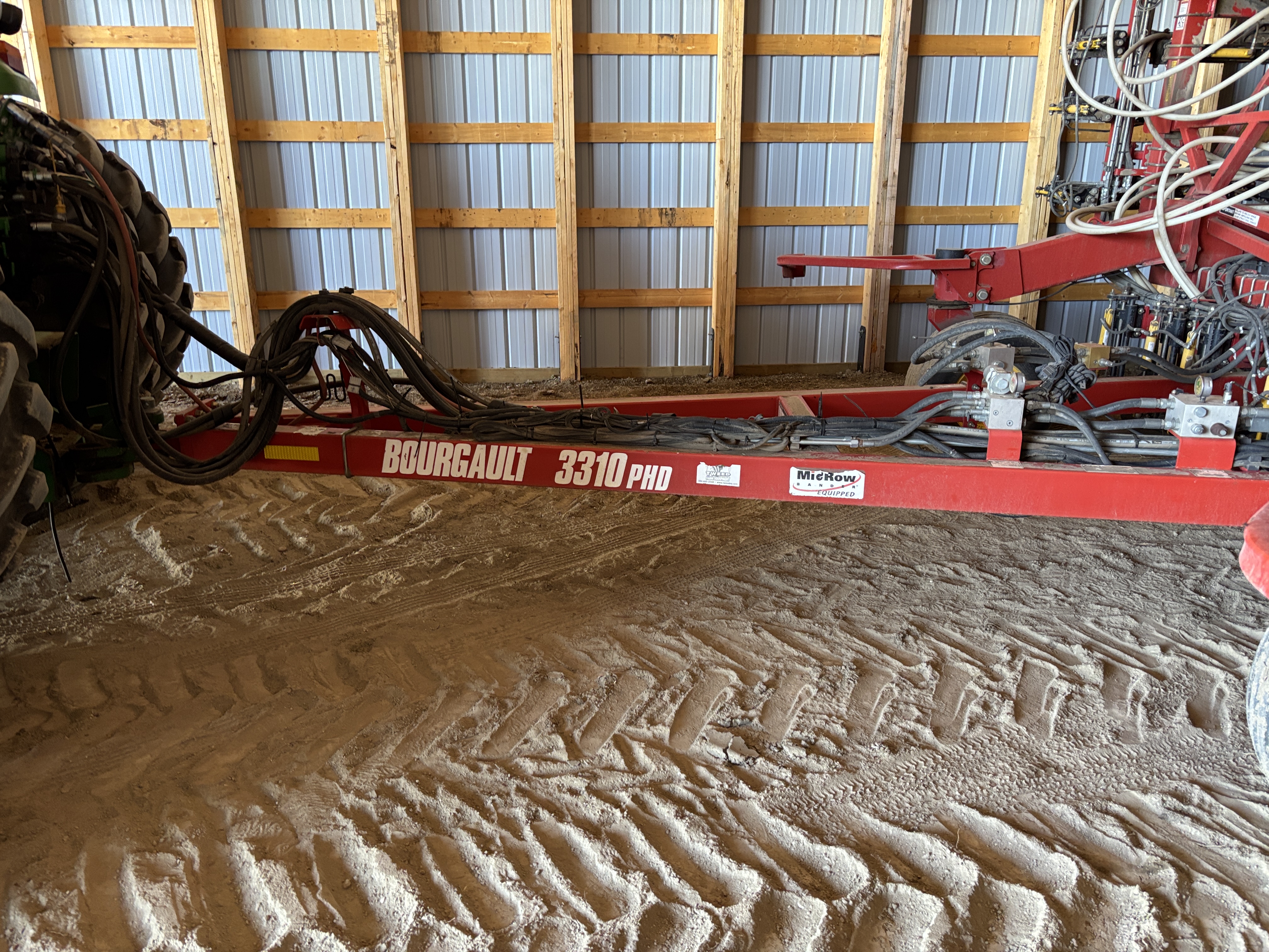 2011 Bourgault 3310-55-10 Air Drill