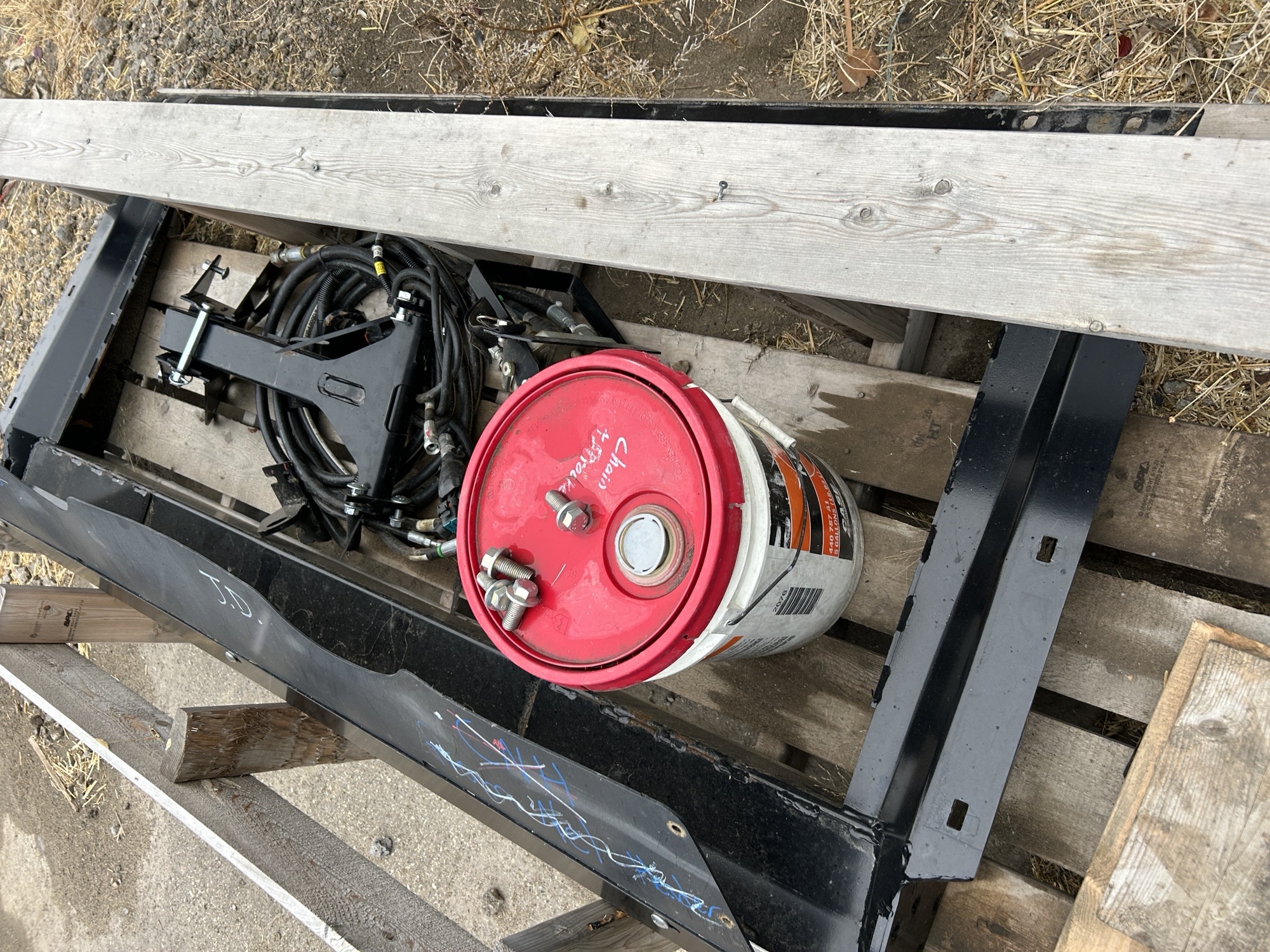 2025 MacDon FM200 Adapter