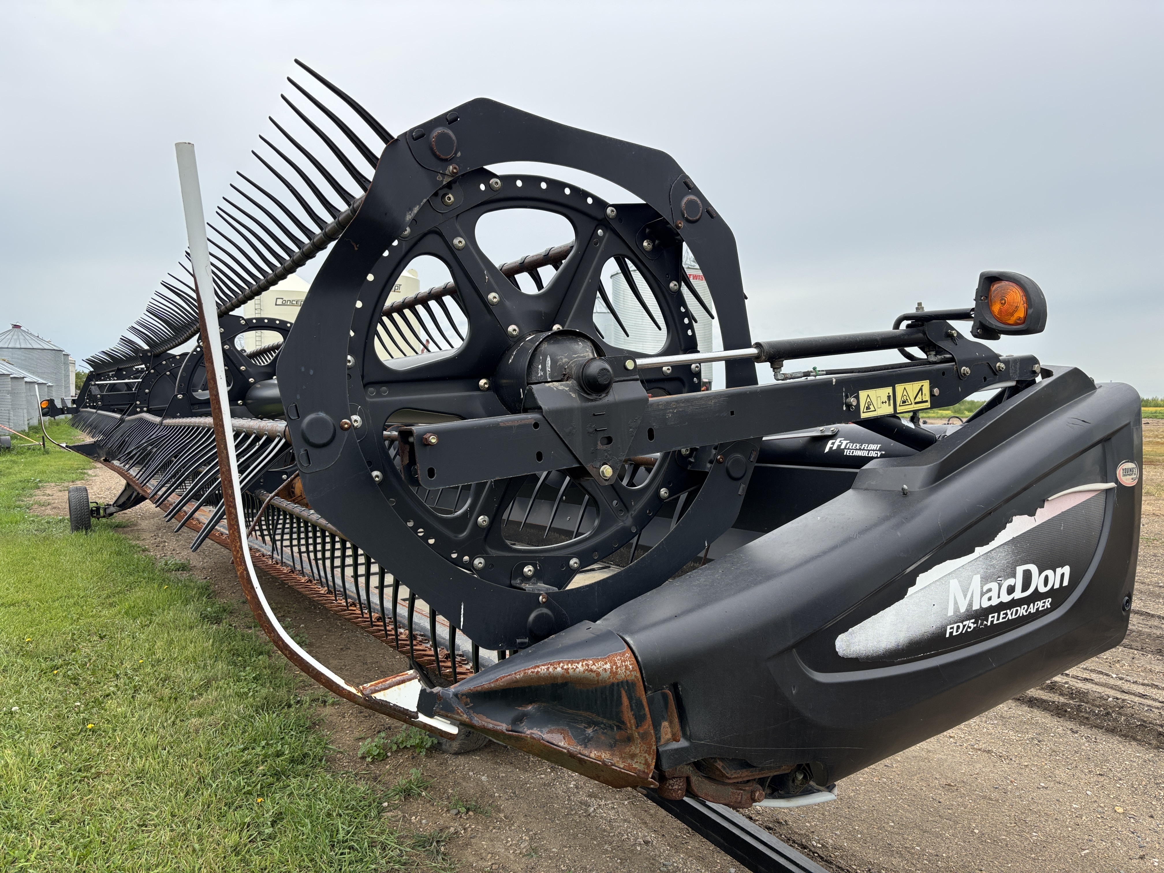 2014 MacDon FD75-45 DKD Header Draper Flex