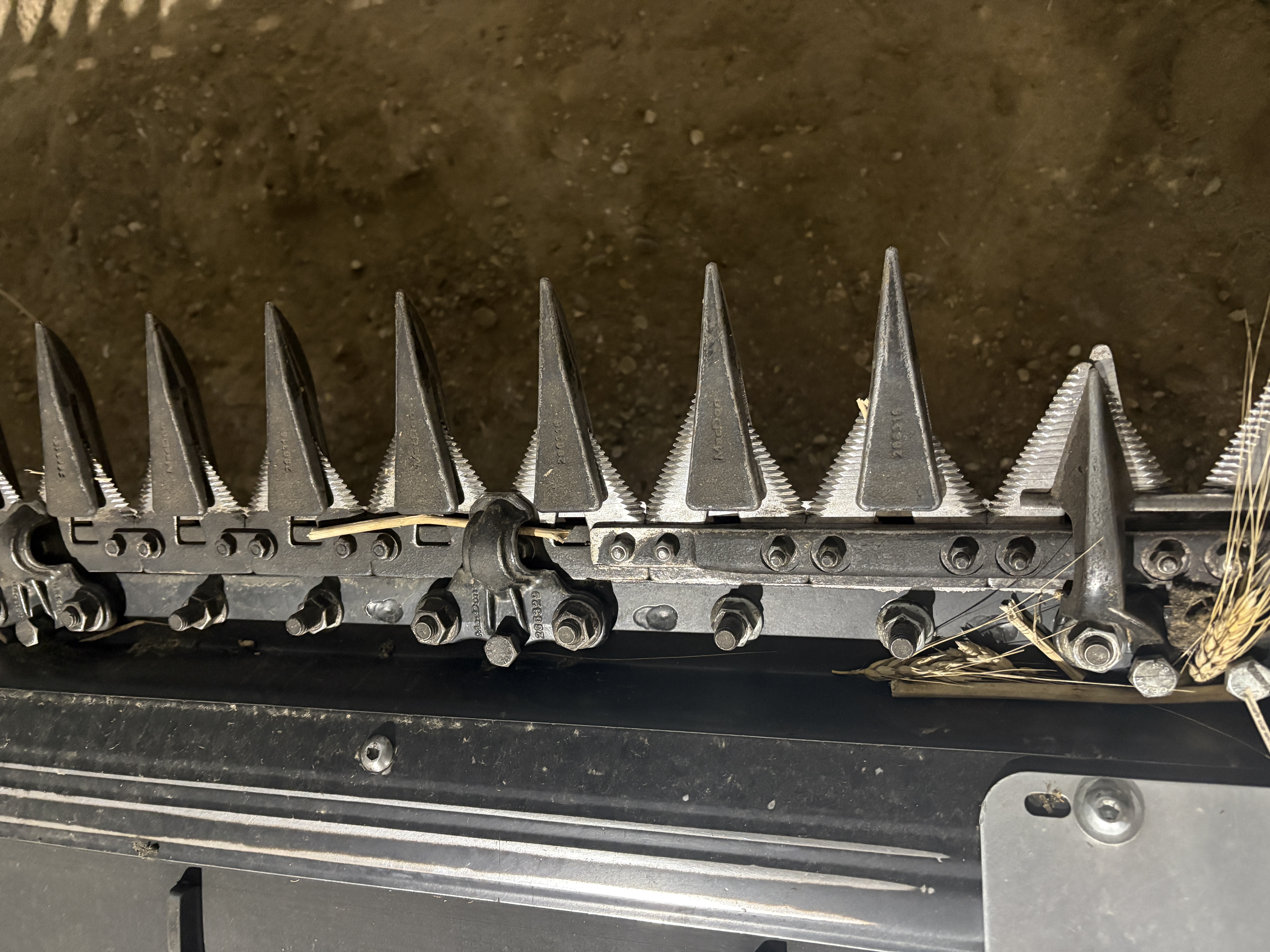 2023 MacDon FD240 Header Draper Flex