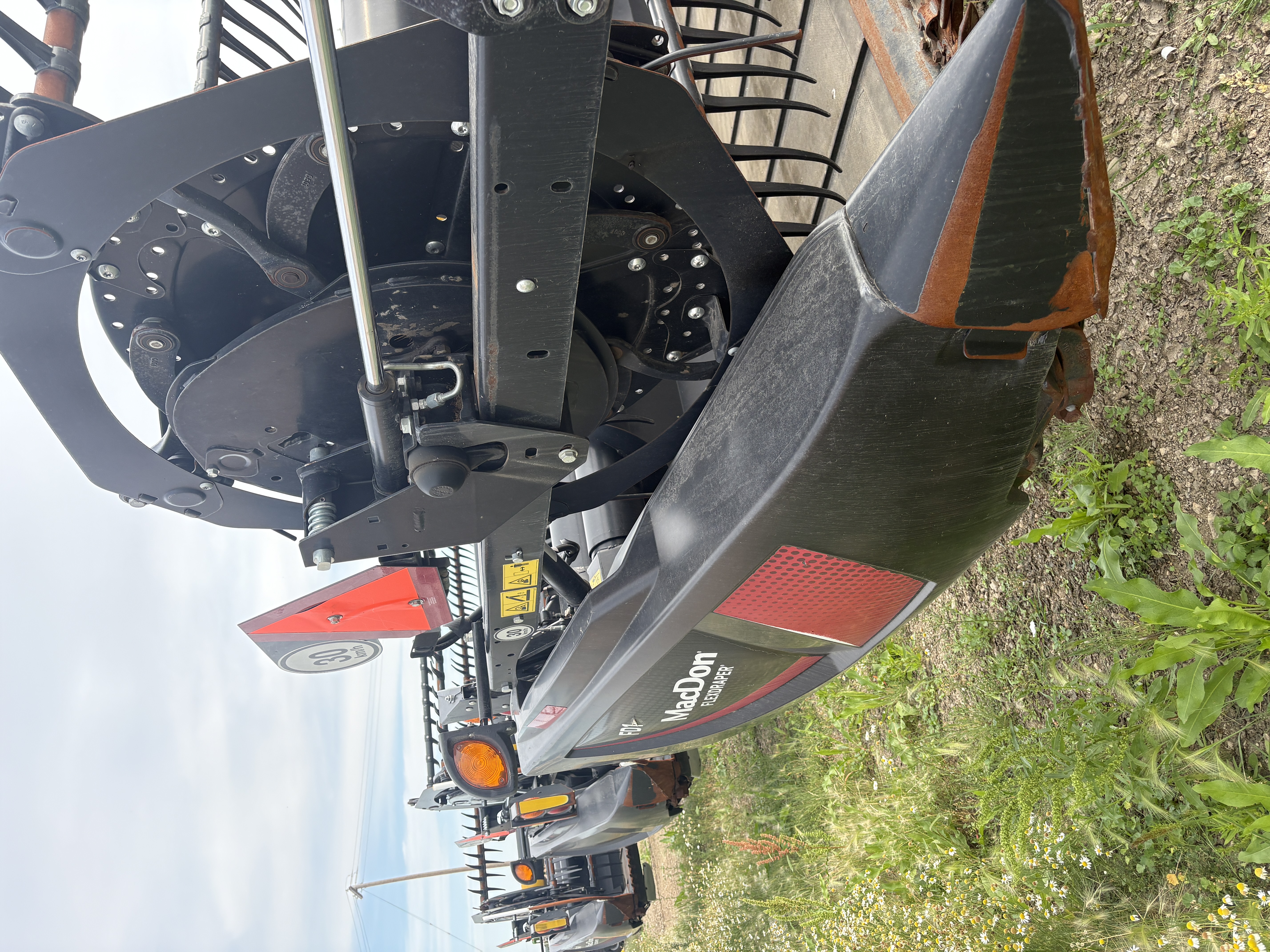 2021 MacDon FD140 Header Draper Flex