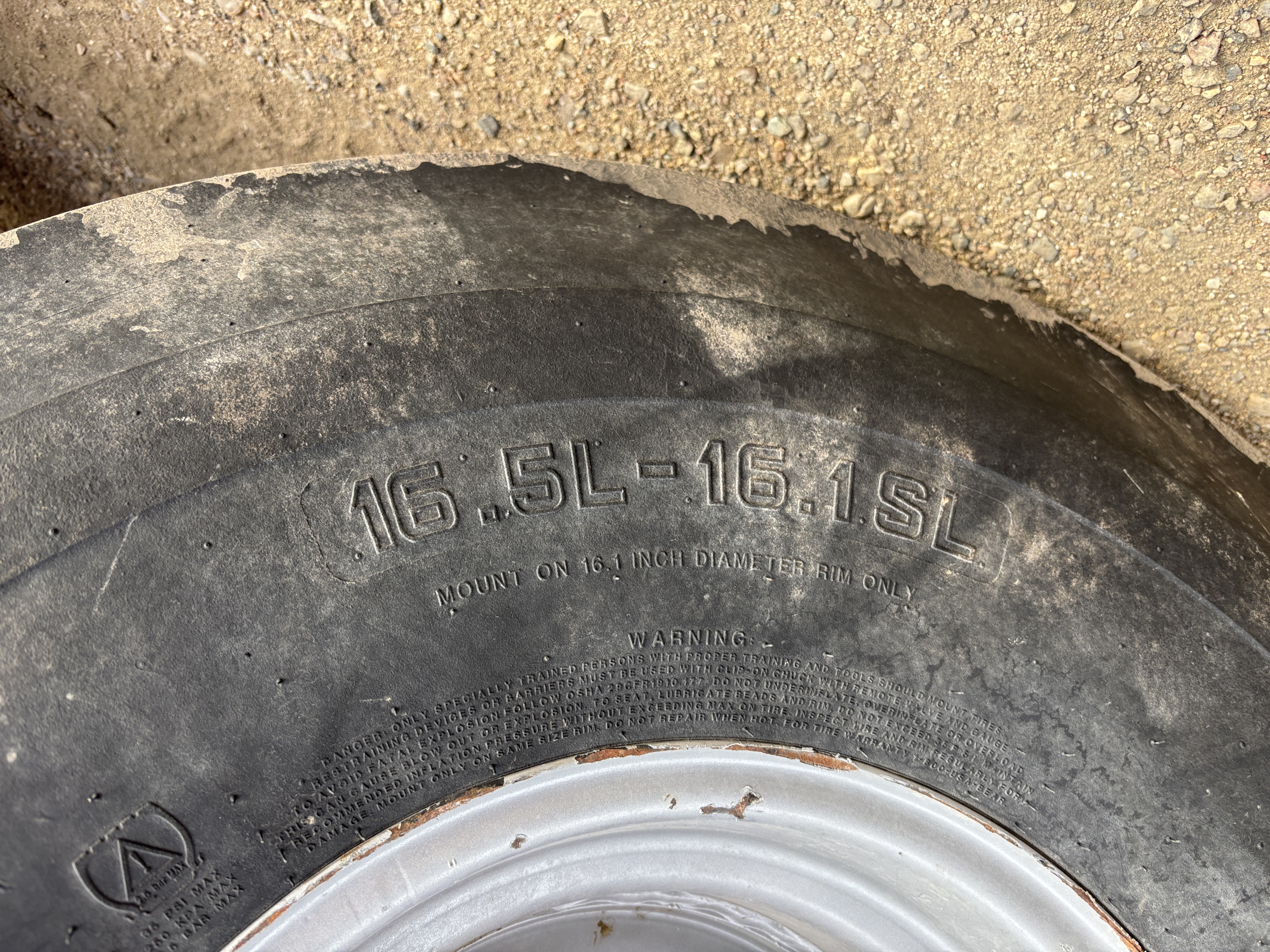 2023 Kuhn HP104T Manure Spreader