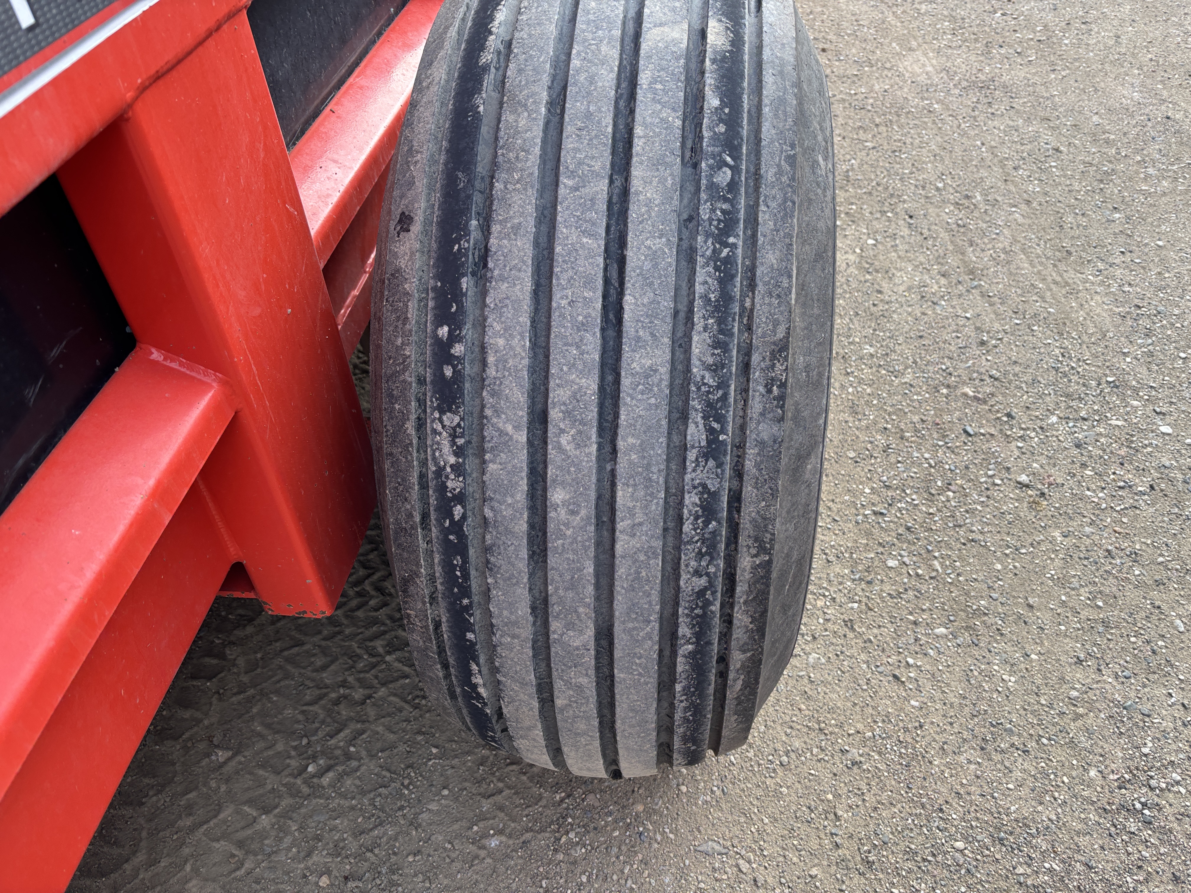 2023 Kuhn HP104T Manure Spreader