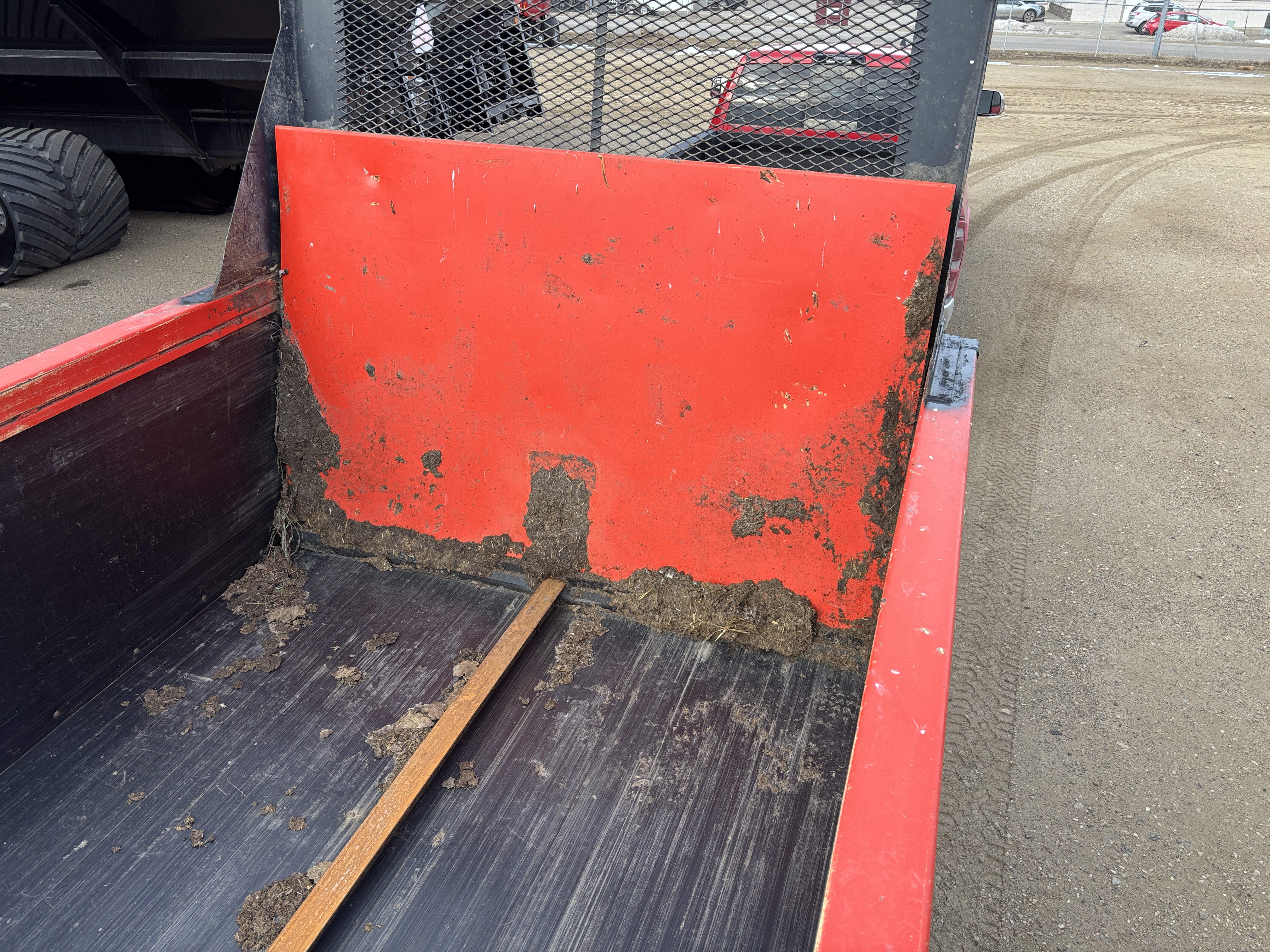 2023 Kuhn HP104T Manure Spreader