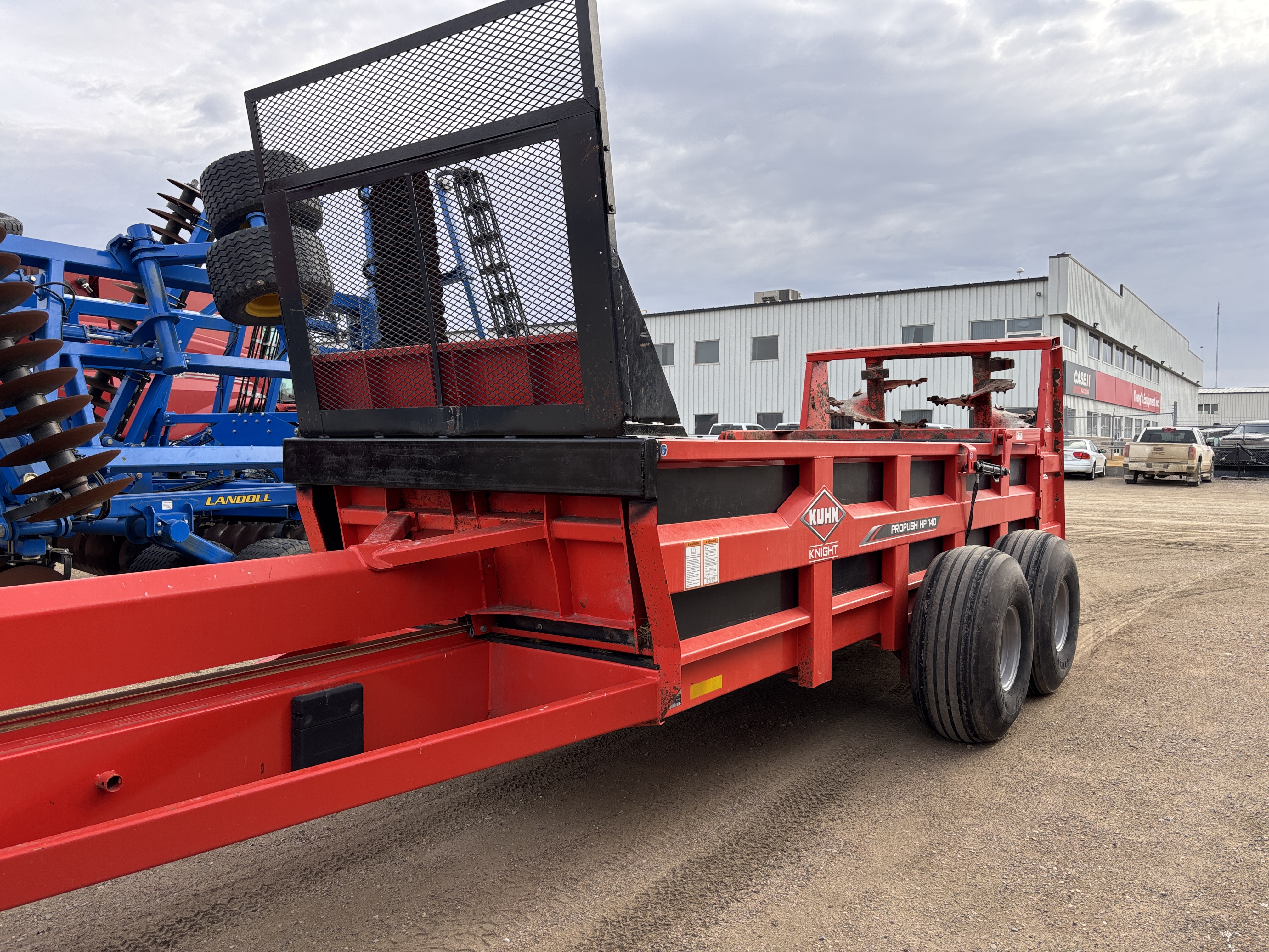2023 Kuhn HP104T Manure Spreader