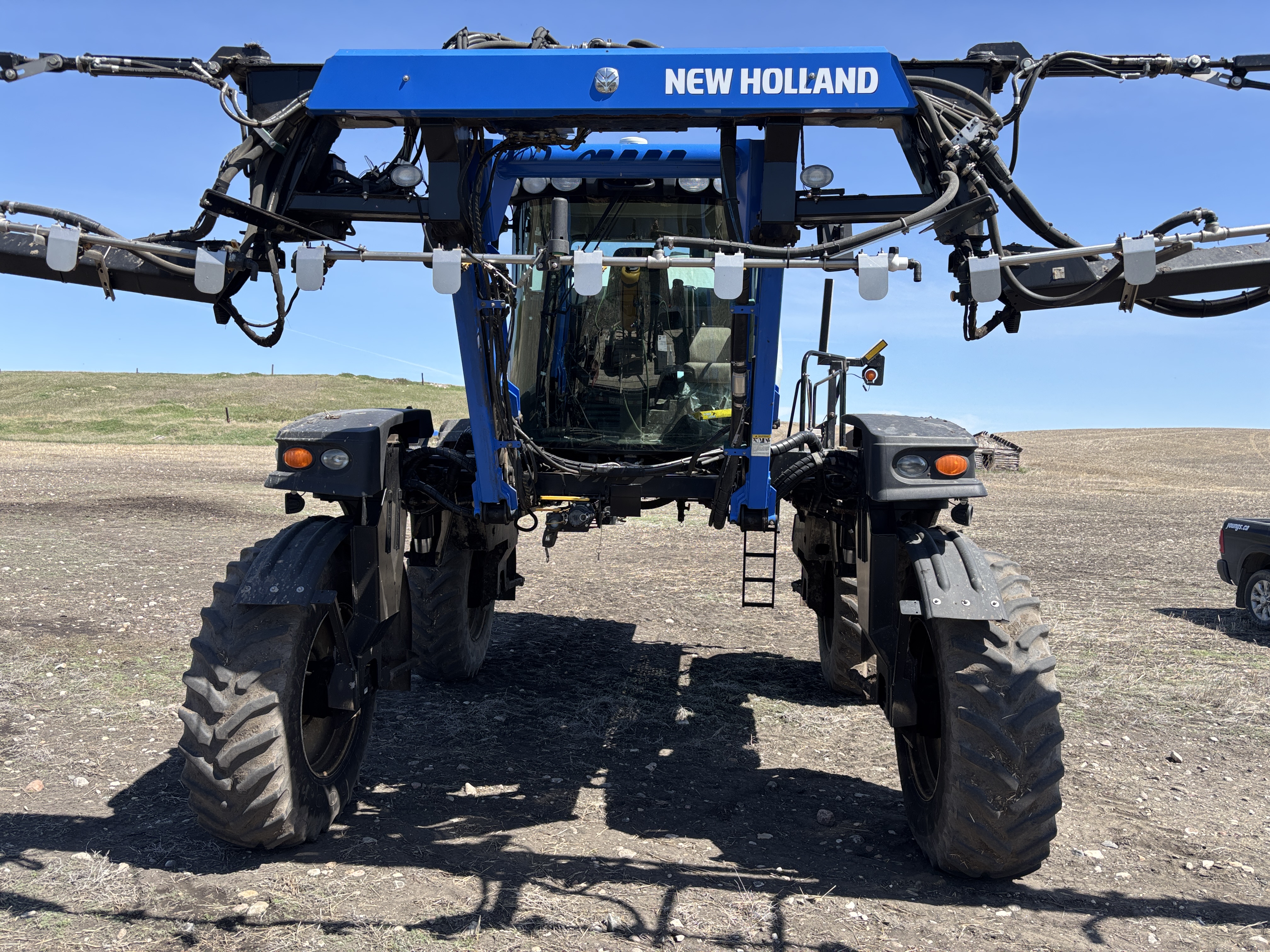 2012 New Holland SP.240F Sprayer/High Clearance
