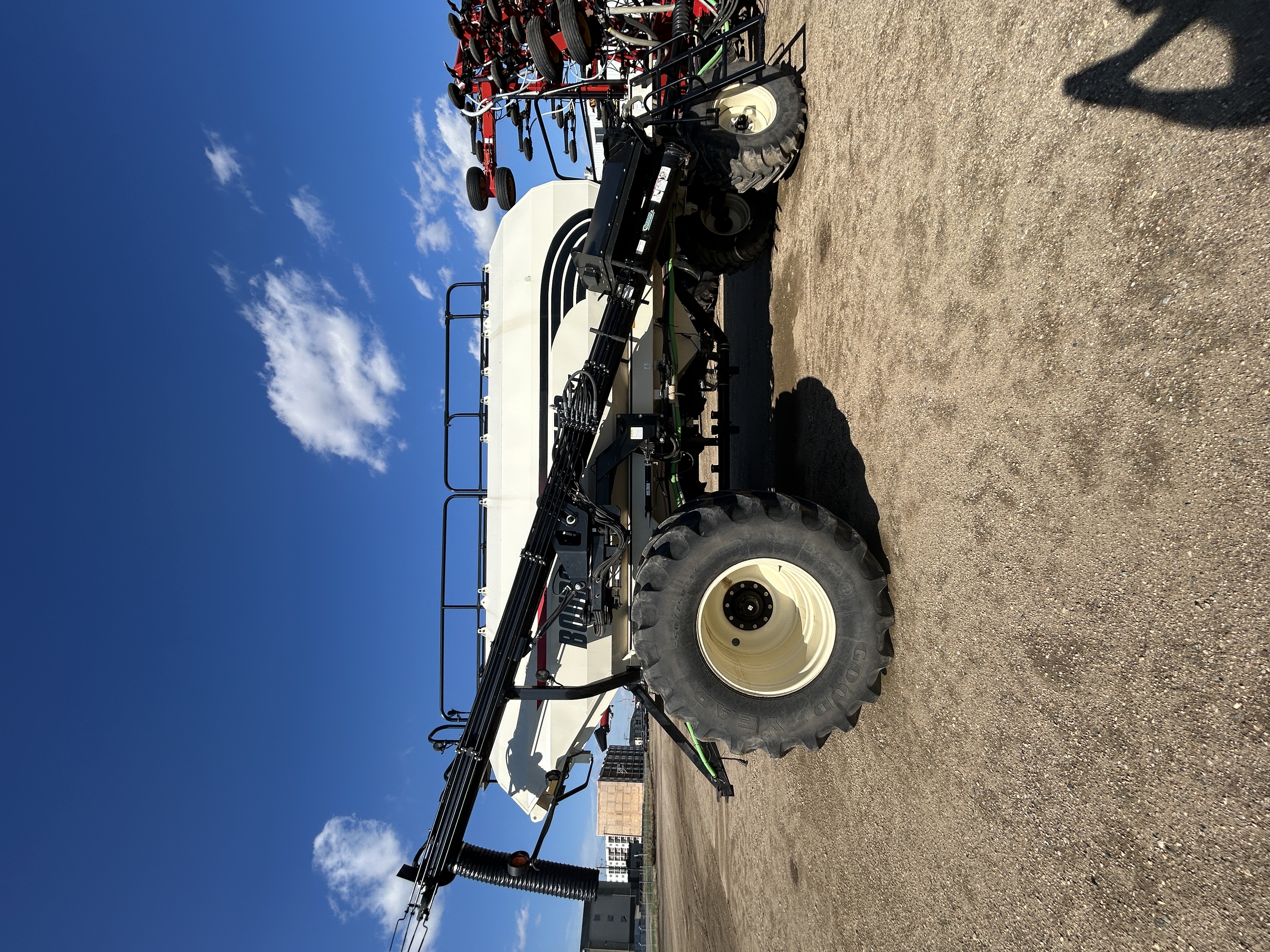 2012 Bourgault 3320-76-12 & 6550 Air Drill