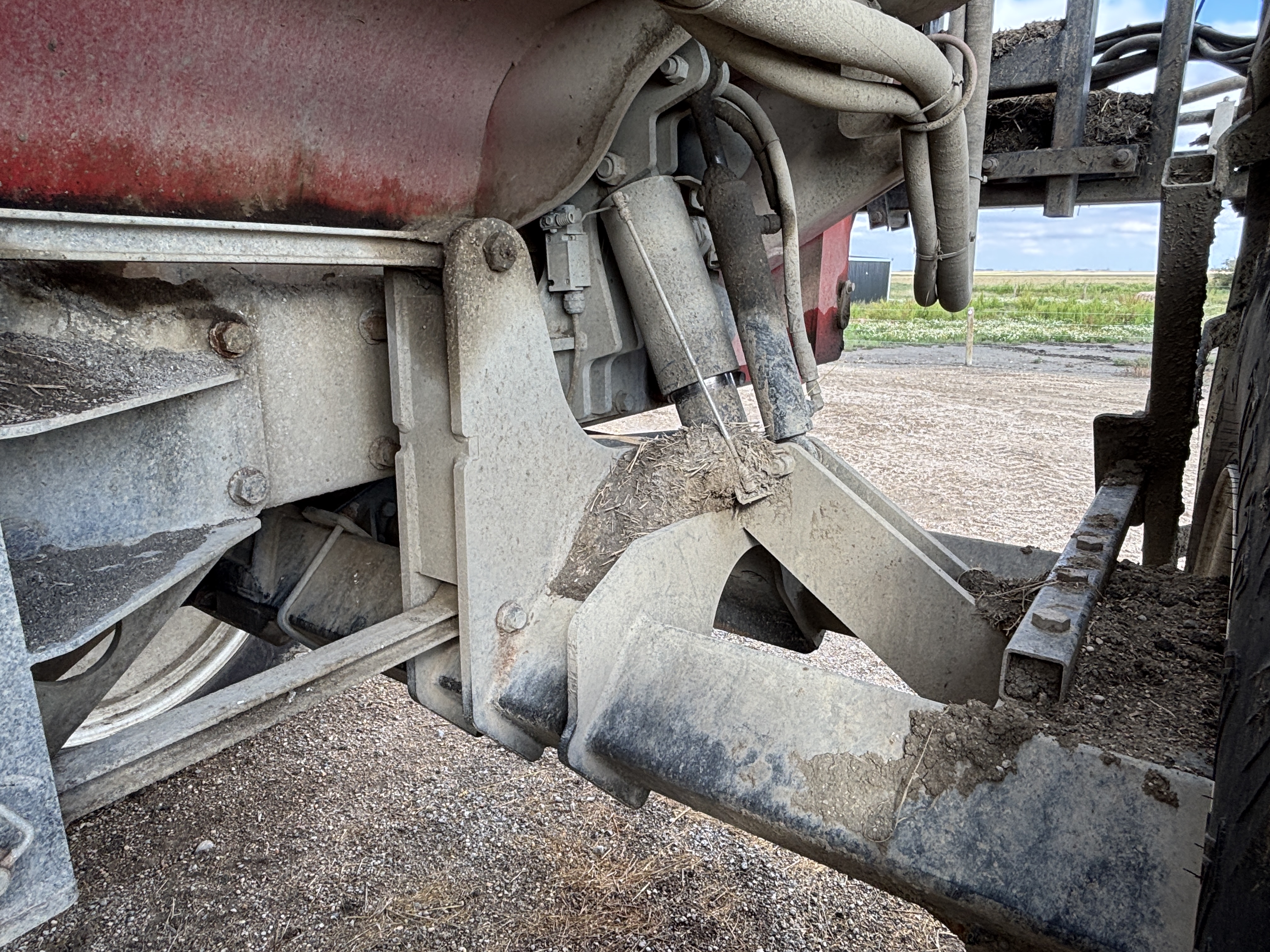 2012 Apache AS1020 Sprayer/High Clearance