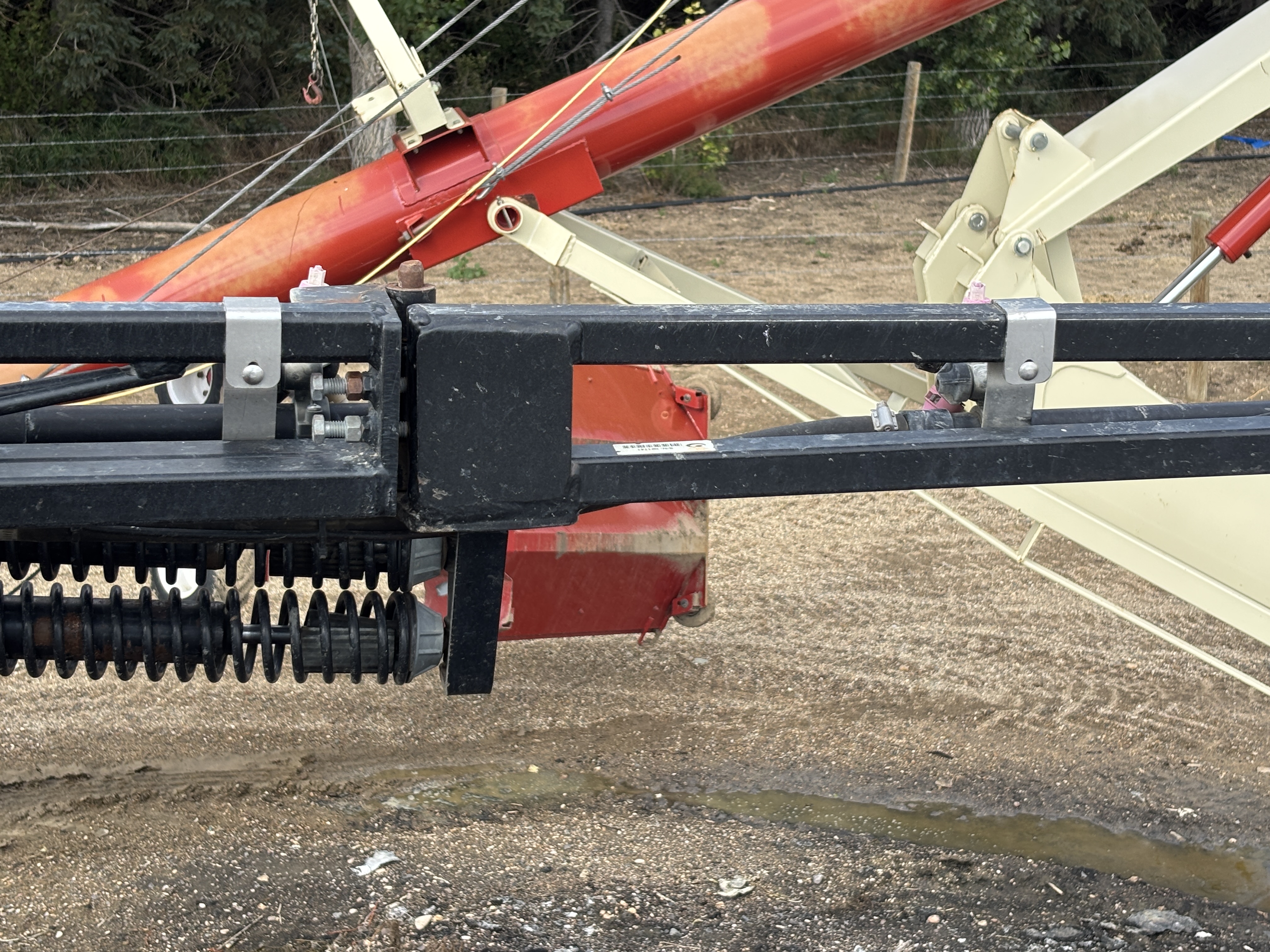 2012 Apache AS1020 Sprayer/High Clearance