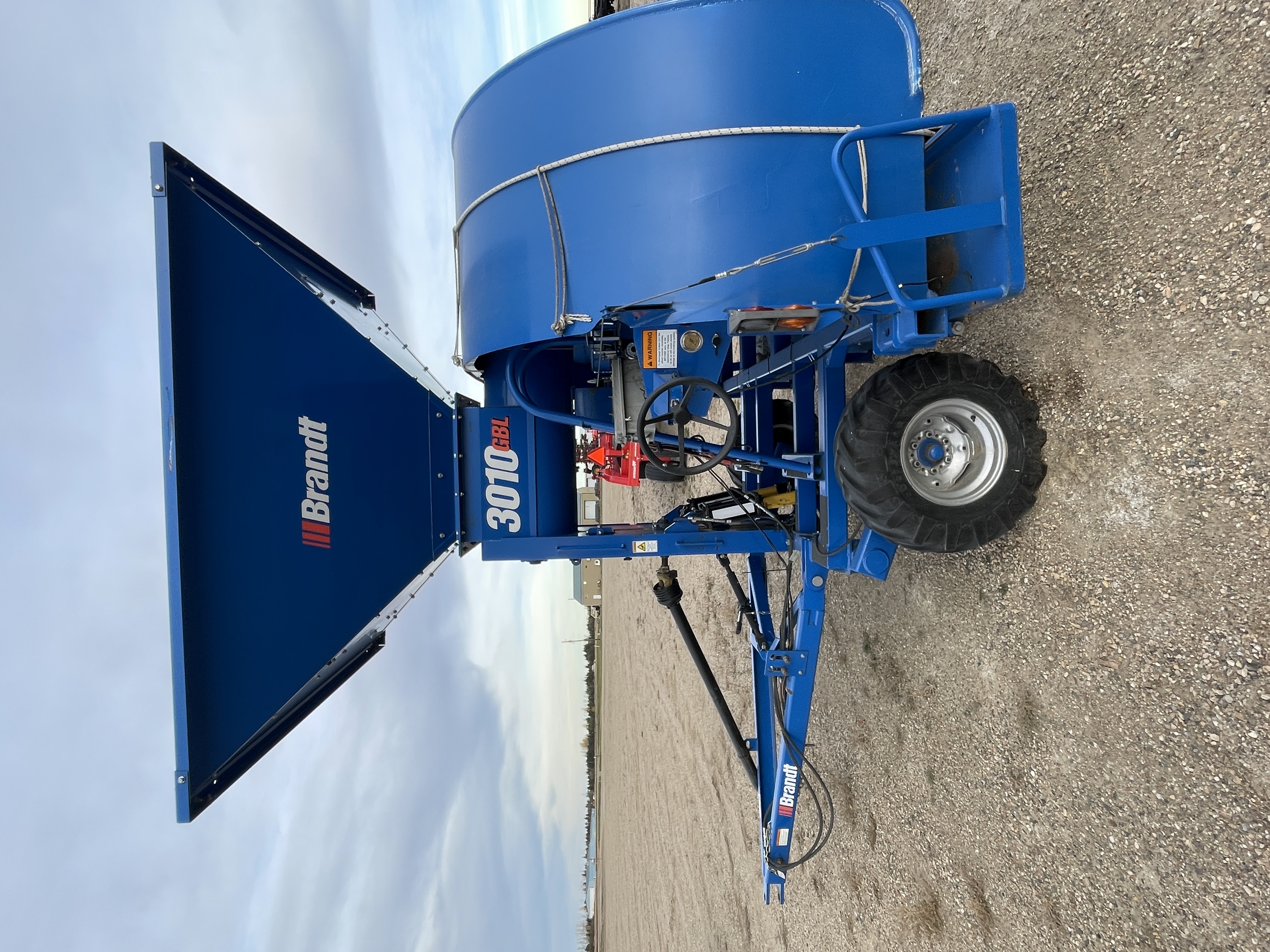 2014 Brandt 3010 Grain Bag Loader