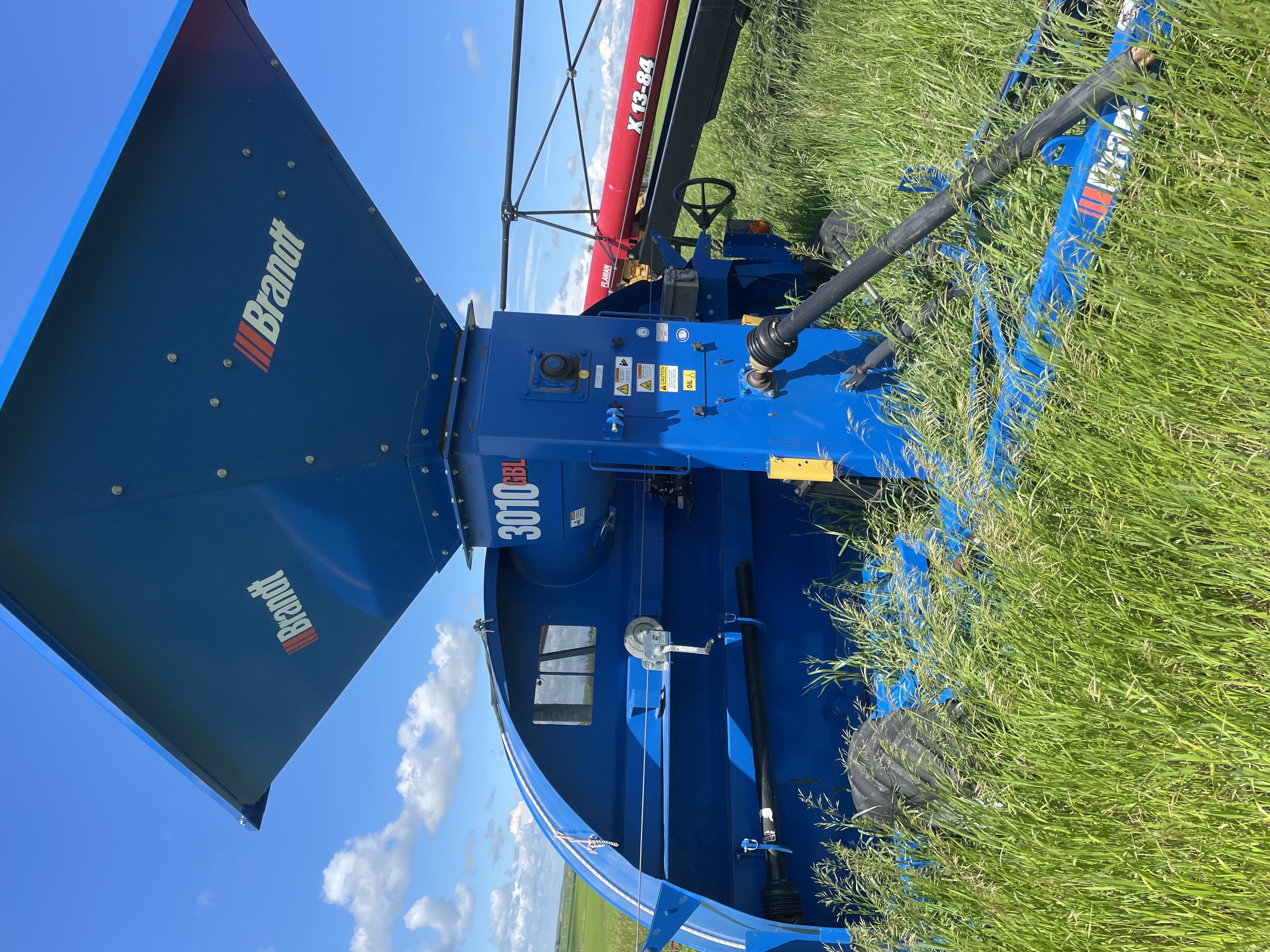 2014 Brandt 3010 Grain Bag Loader