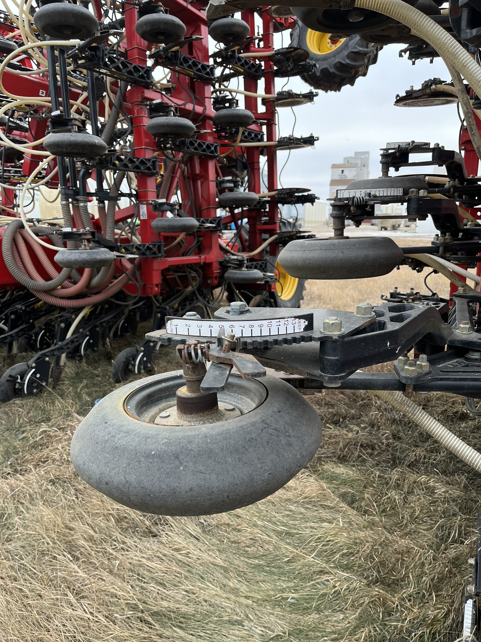 2014 Bourgault 3320-76-10 Air Drill