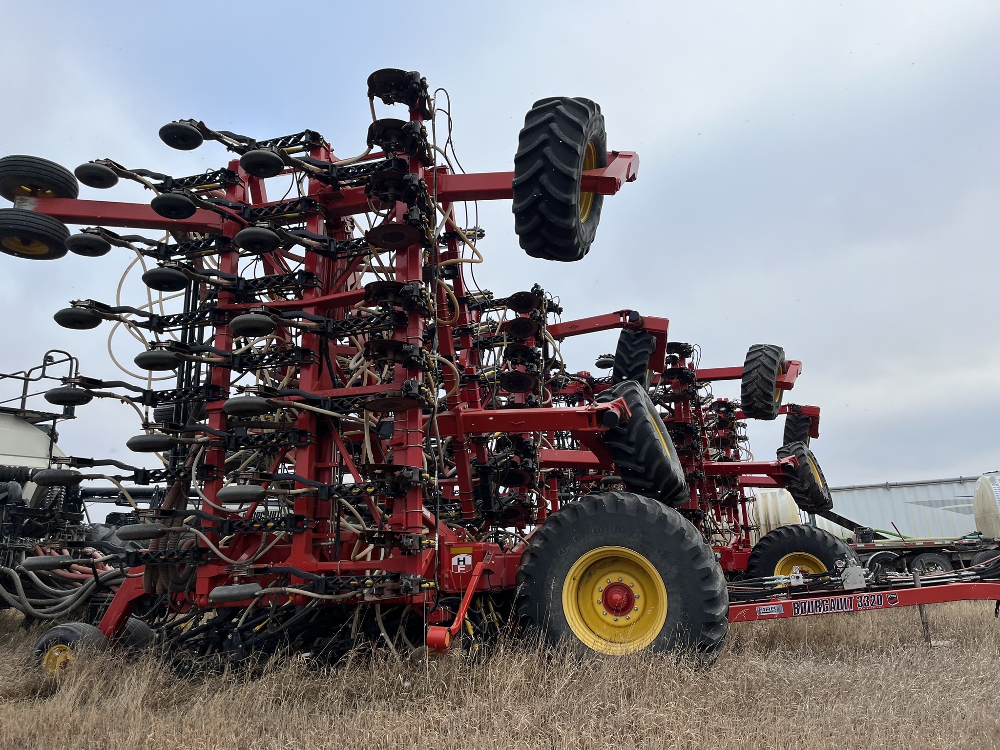 2014 Bourgault 3320-76-10 Air Drill