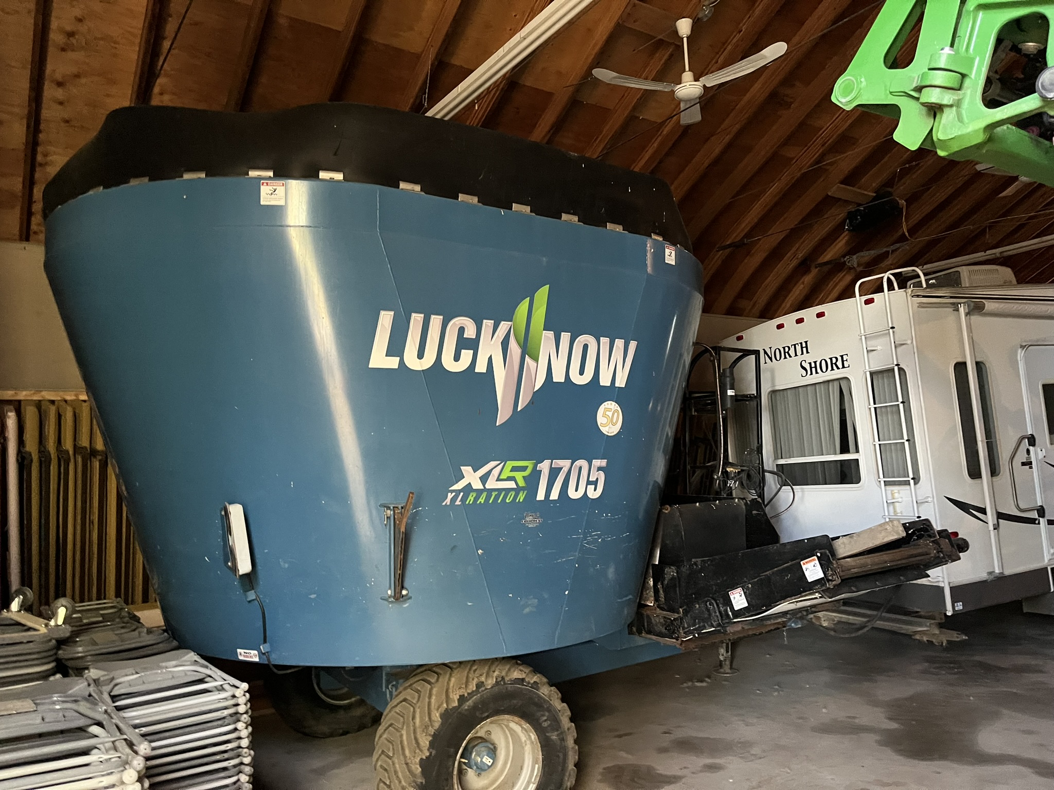 2019 Lucknow XLR1705 Vertical Feed Mixer