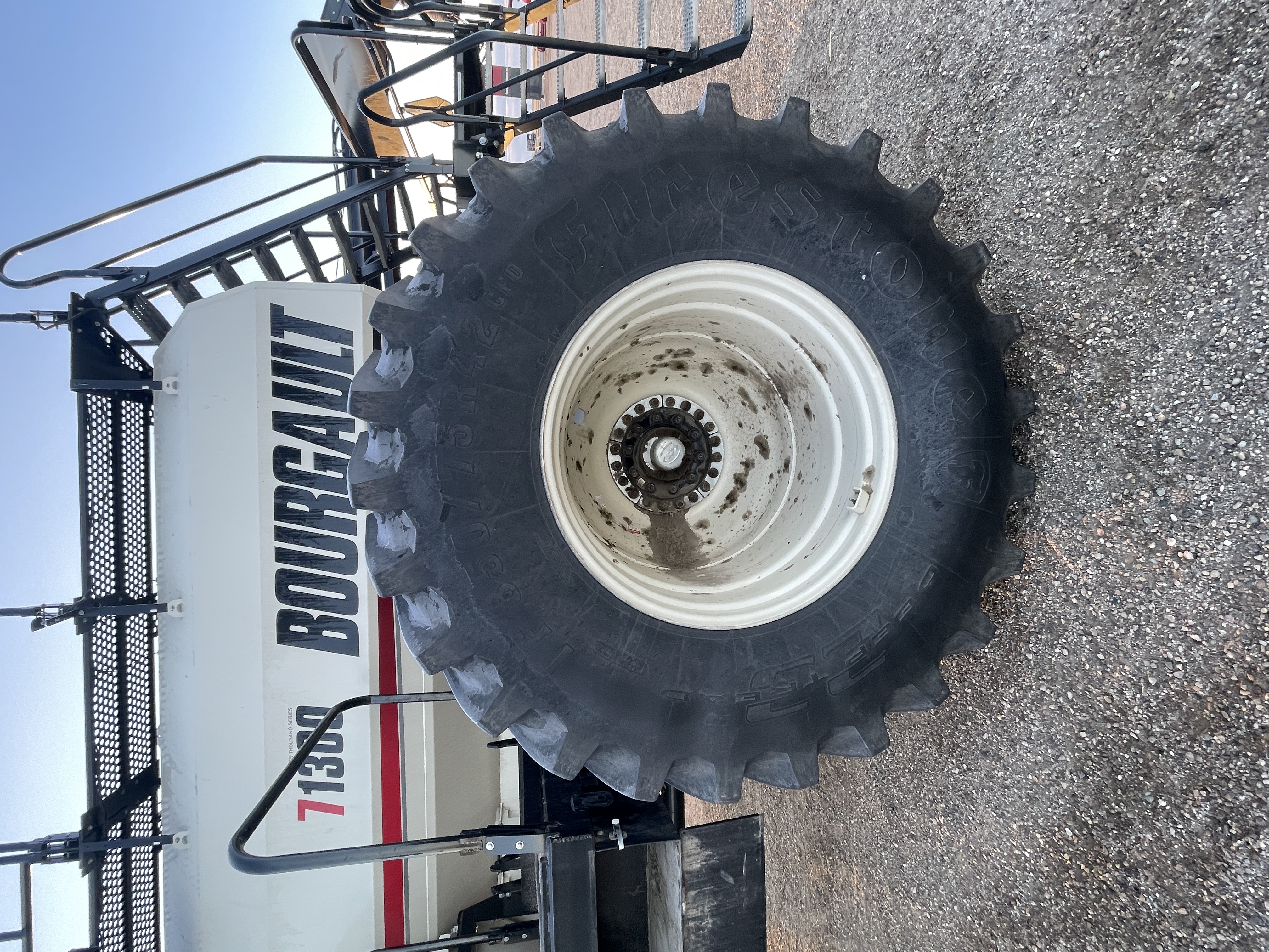 2019 Bourgault 3320-86-12 & 71300 Air Drill