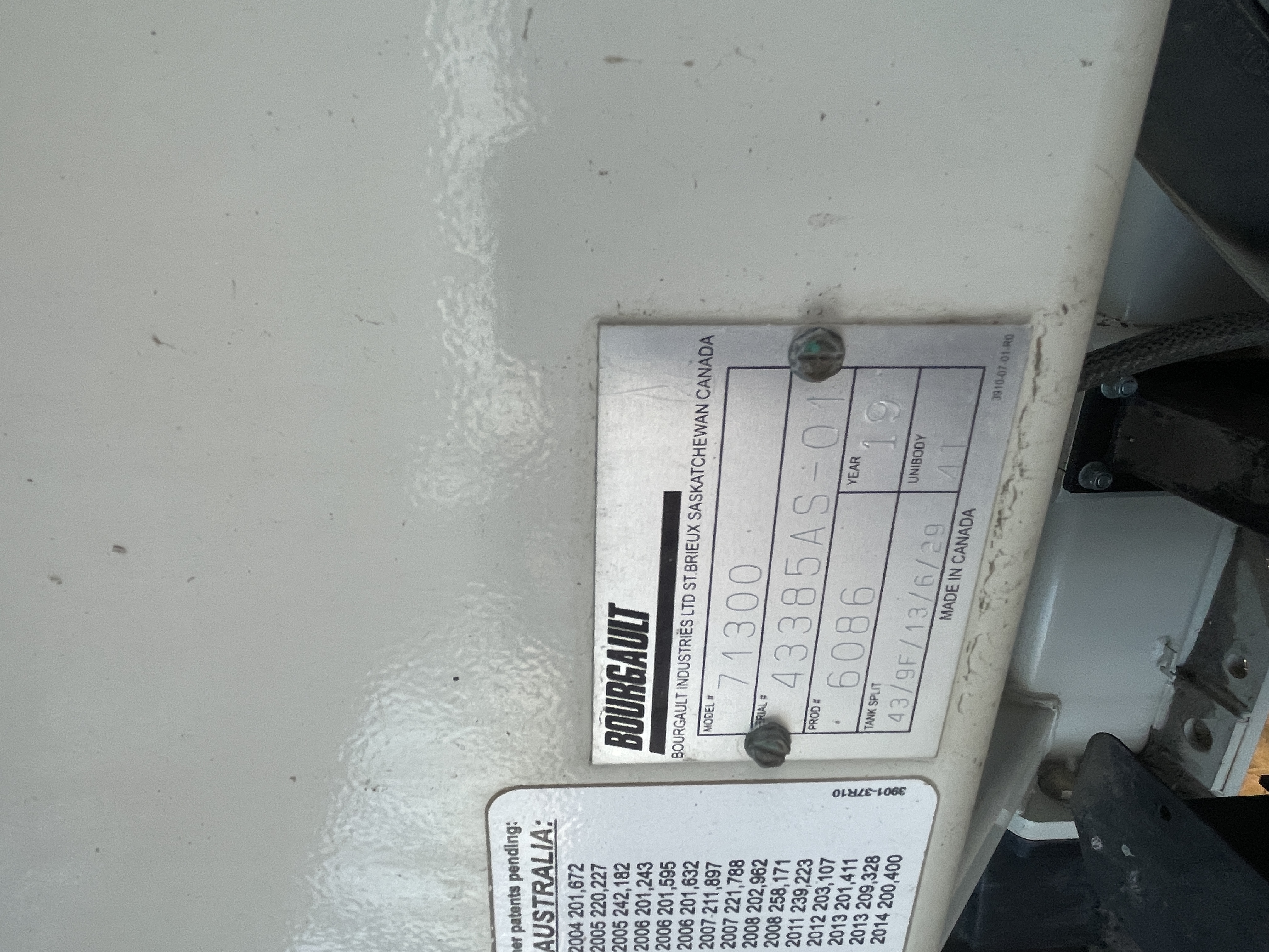 2019 Bourgault 3320-86-12 & 71300 Air Drill