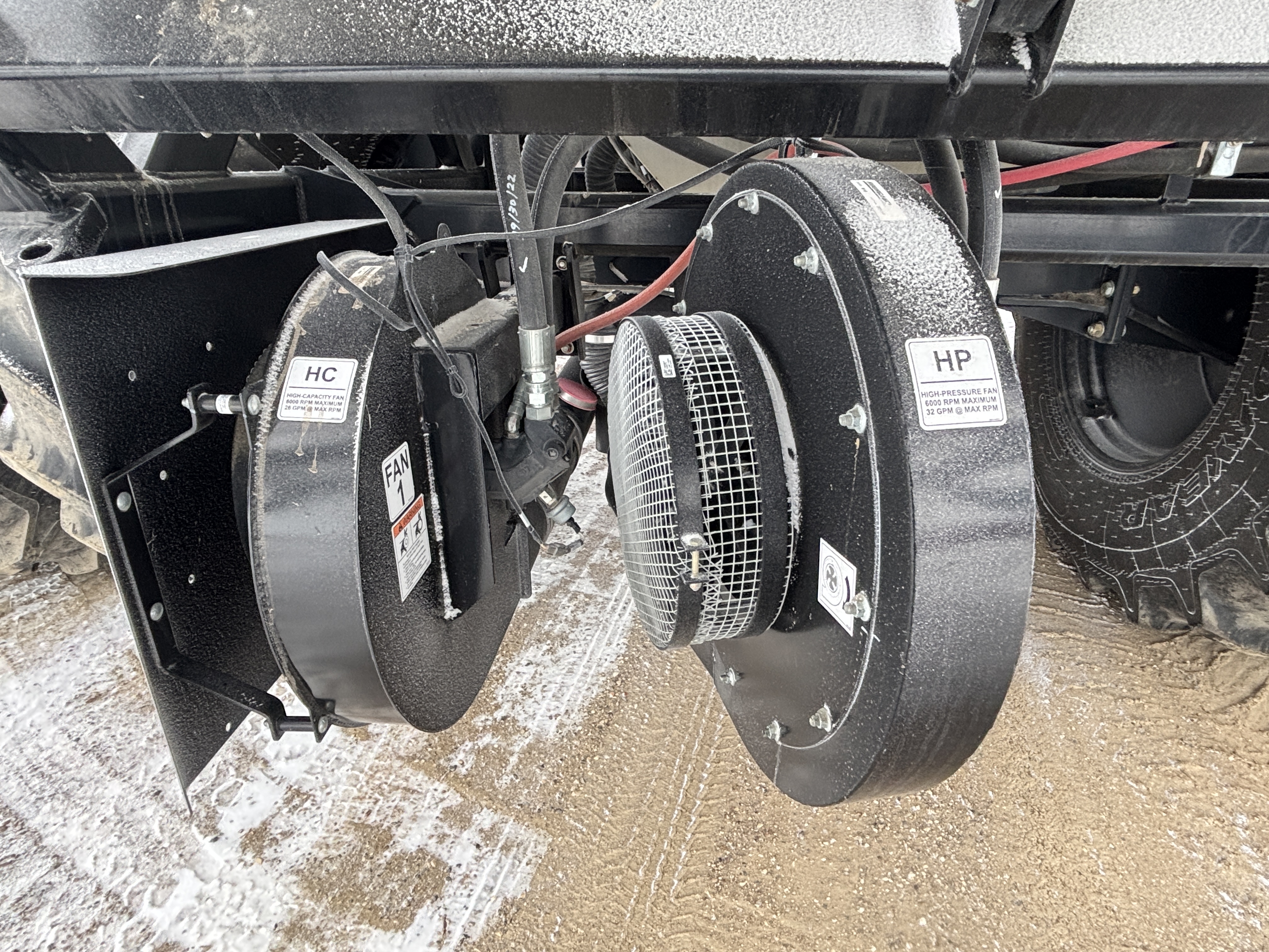 2020 Bourgault 3420-100-10 & 91300 Air Tank/Cart Air Drill