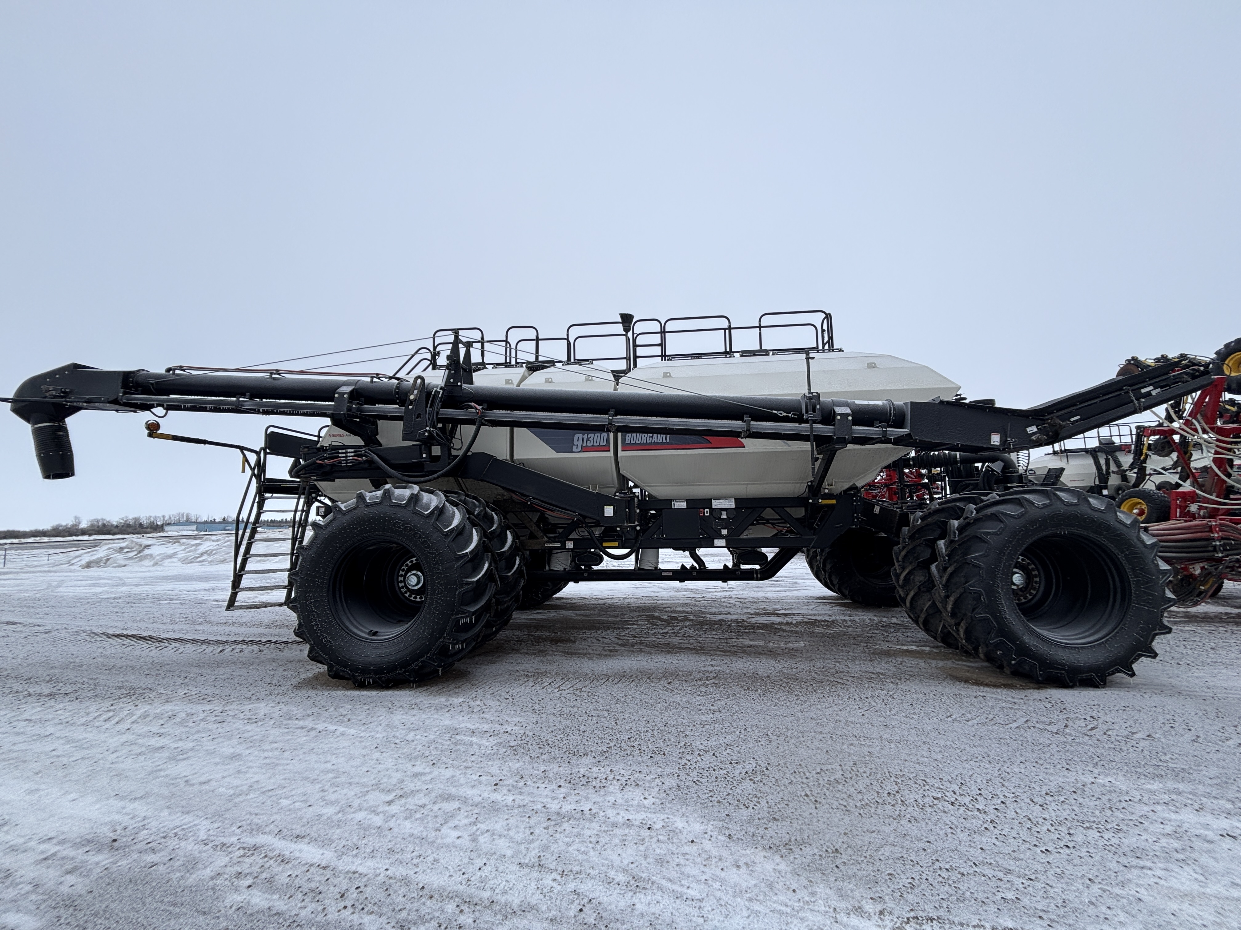 2020 Bourgault 3420-100-10 & 91300 Air Tank/Cart Air Drill