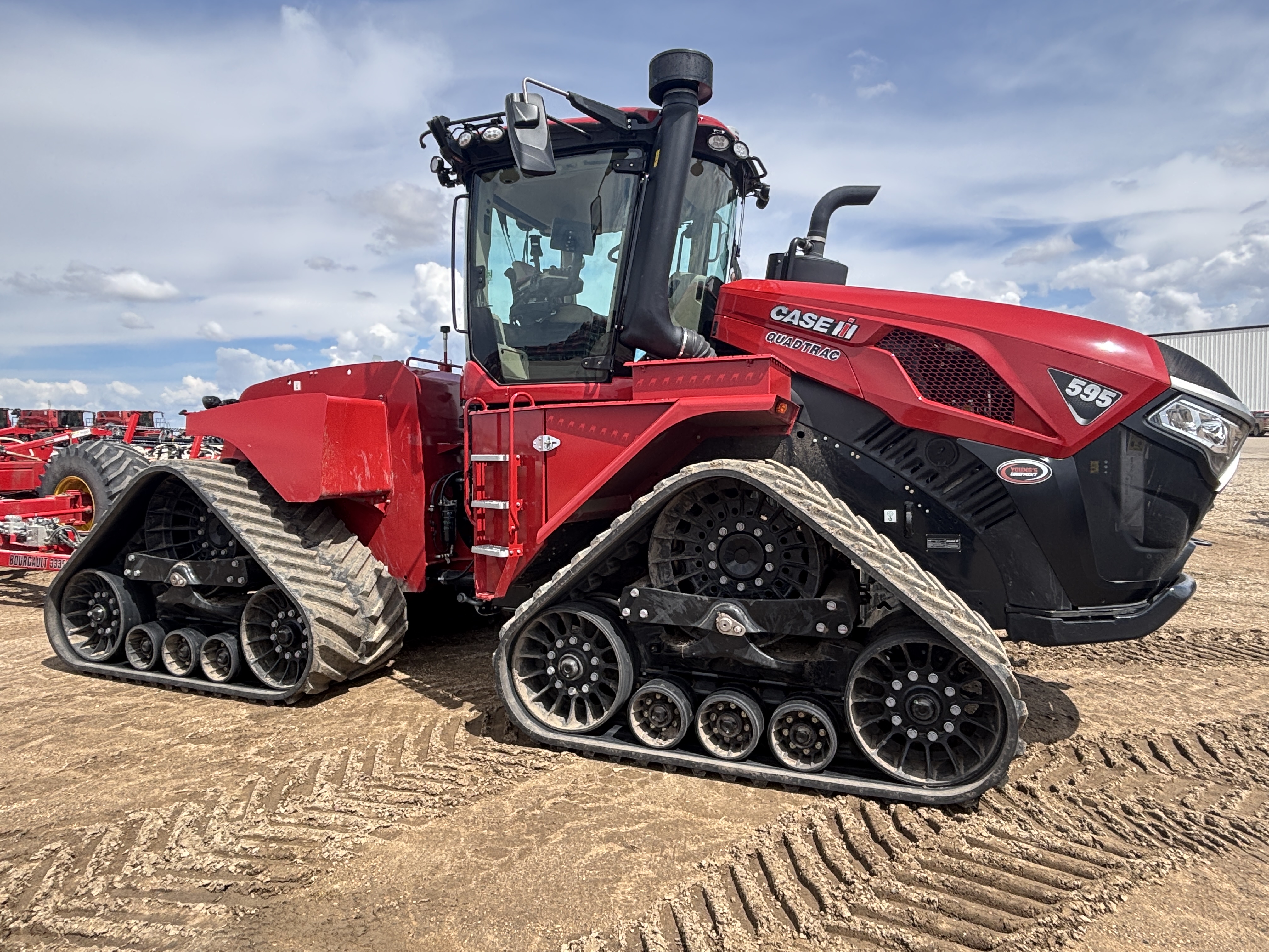 2025 Case IH Steiger 595QT Tractor 4WD