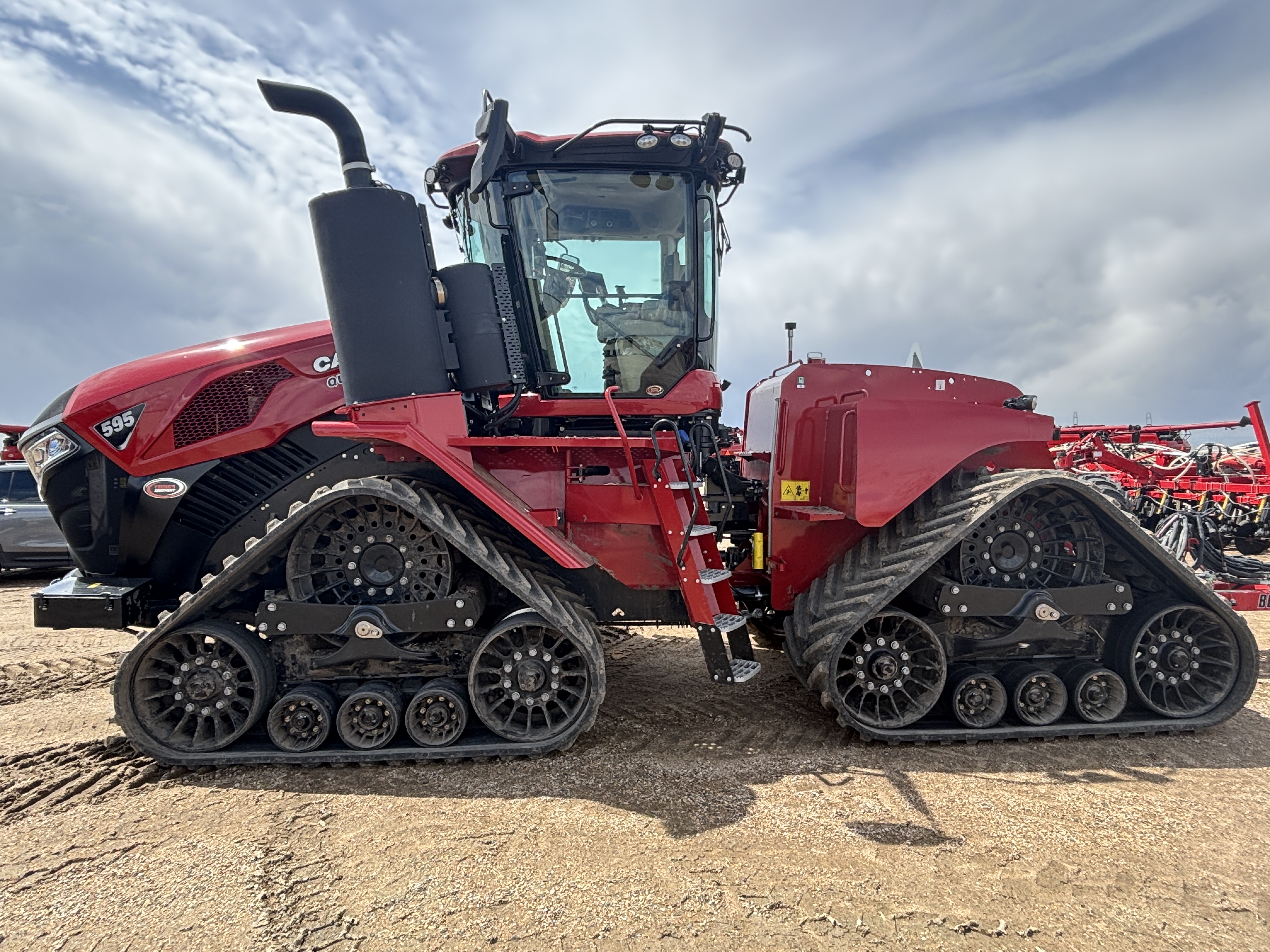 2025 Case IH Steiger 595QT Tractor 4WD