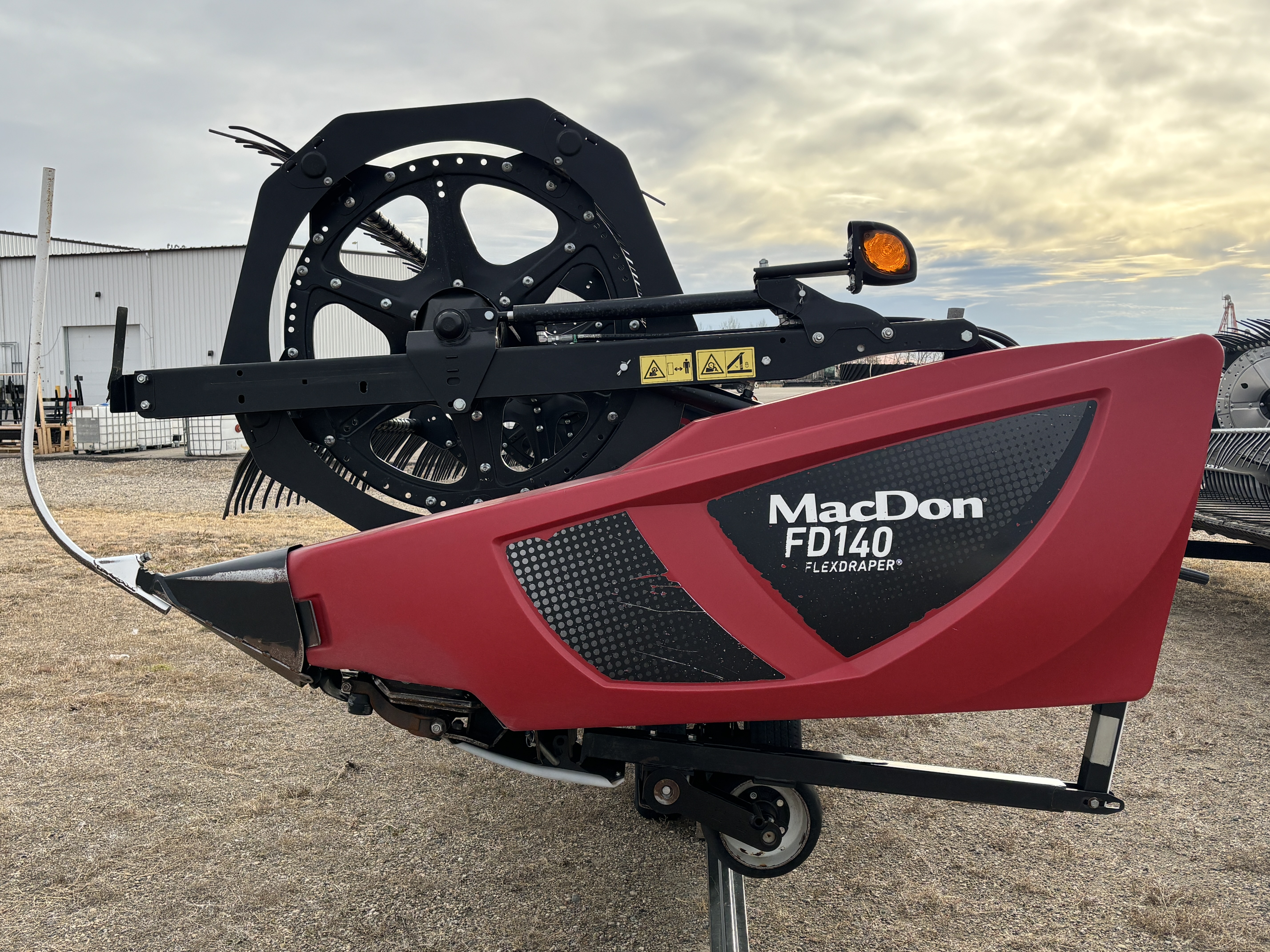 2018 MacDon FD140 Header Draper Flex