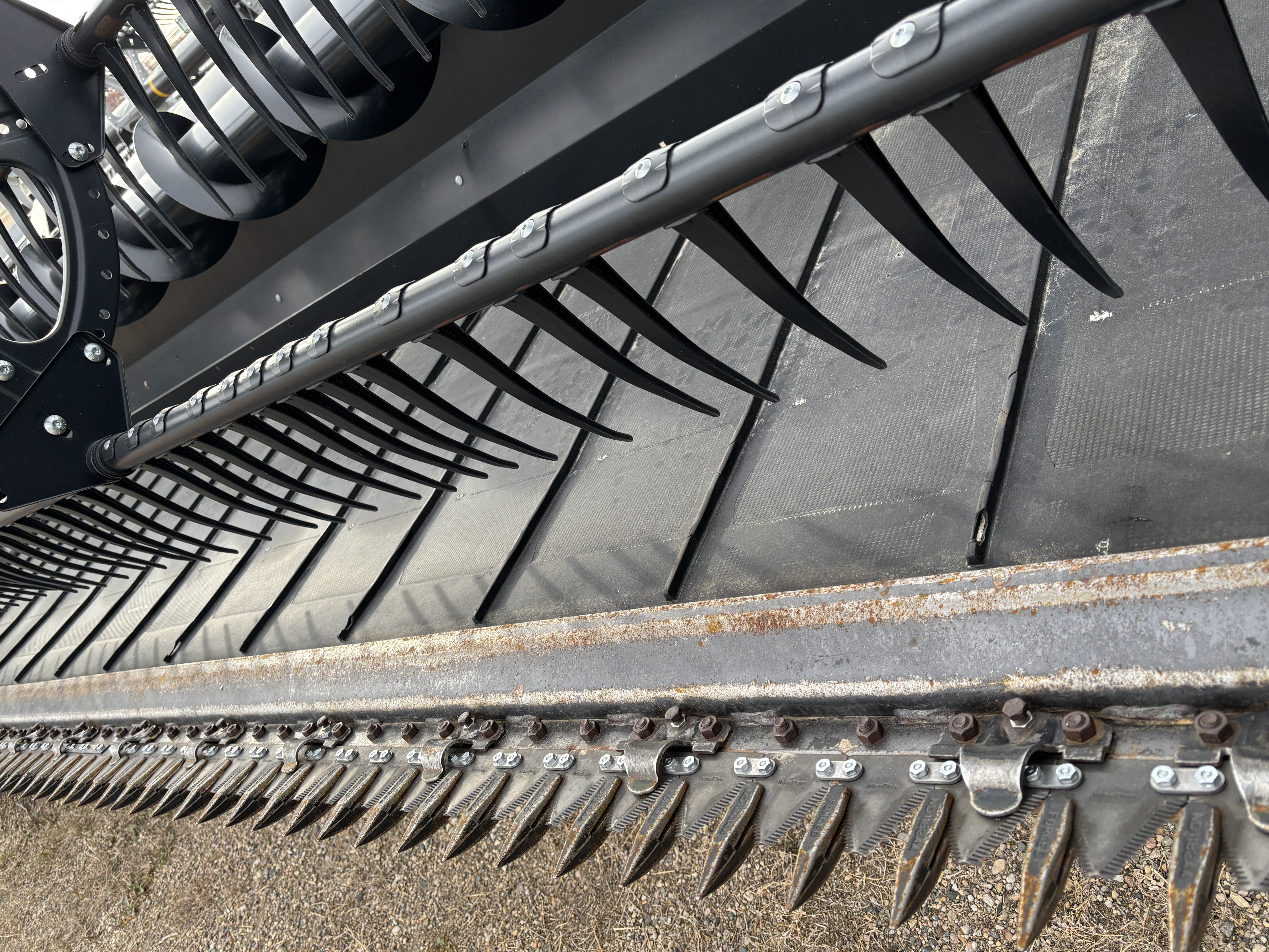 2018 MacDon FD140 Header Draper Flex