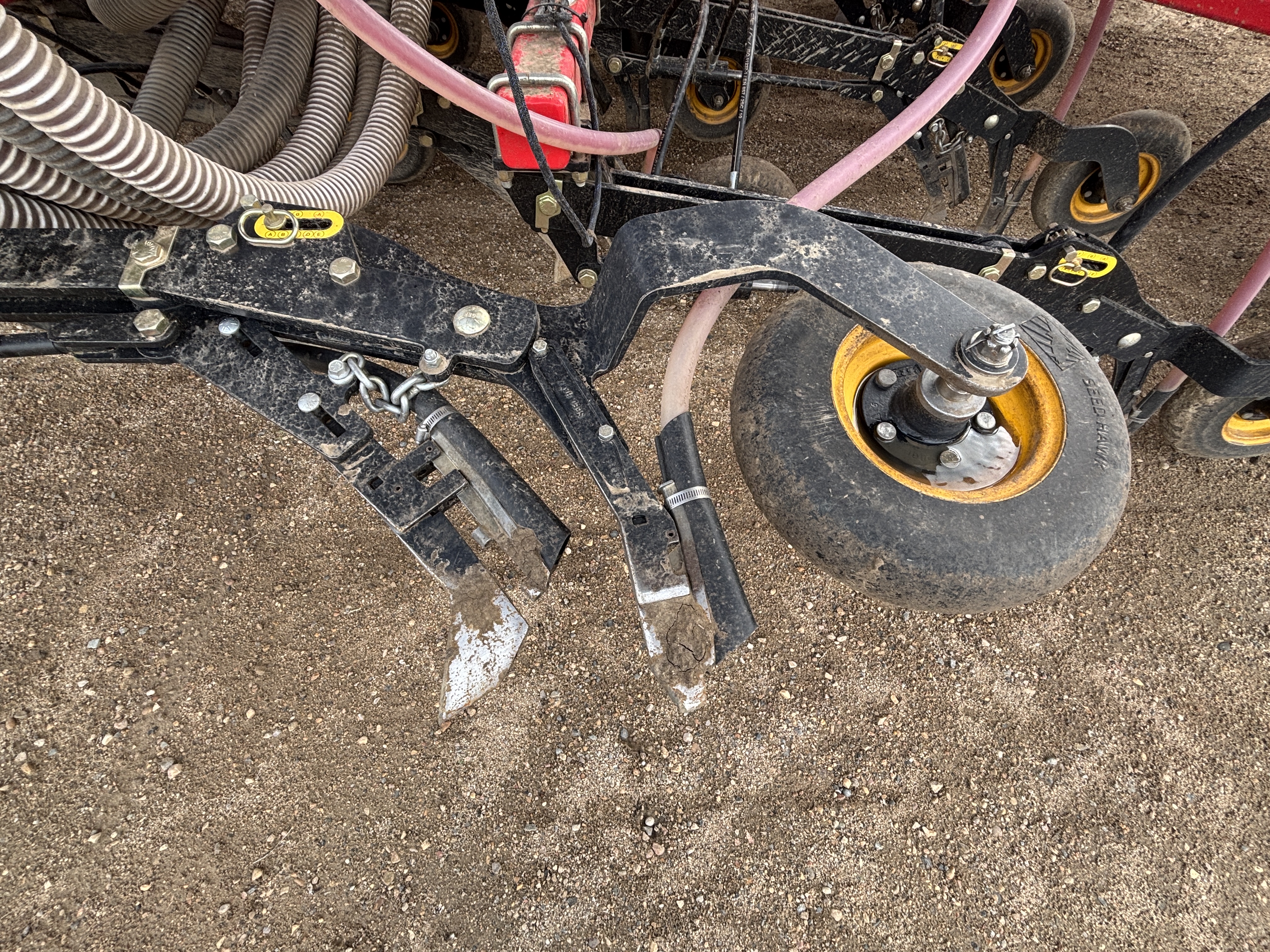 2024 Seed Hawk 8412 & 1000 Air Drill