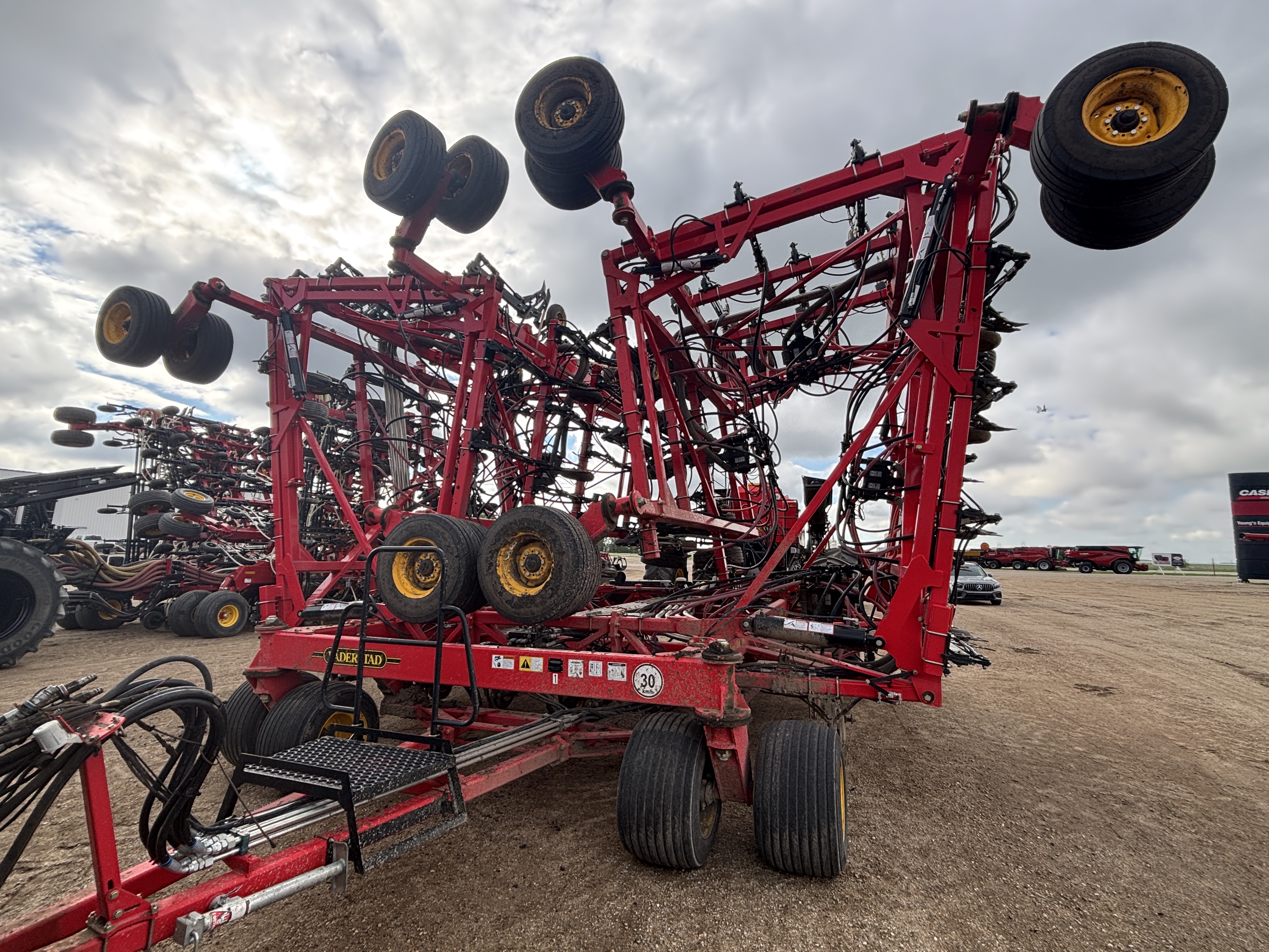 2024 Seed Hawk 8412 & 1000 Air Drill