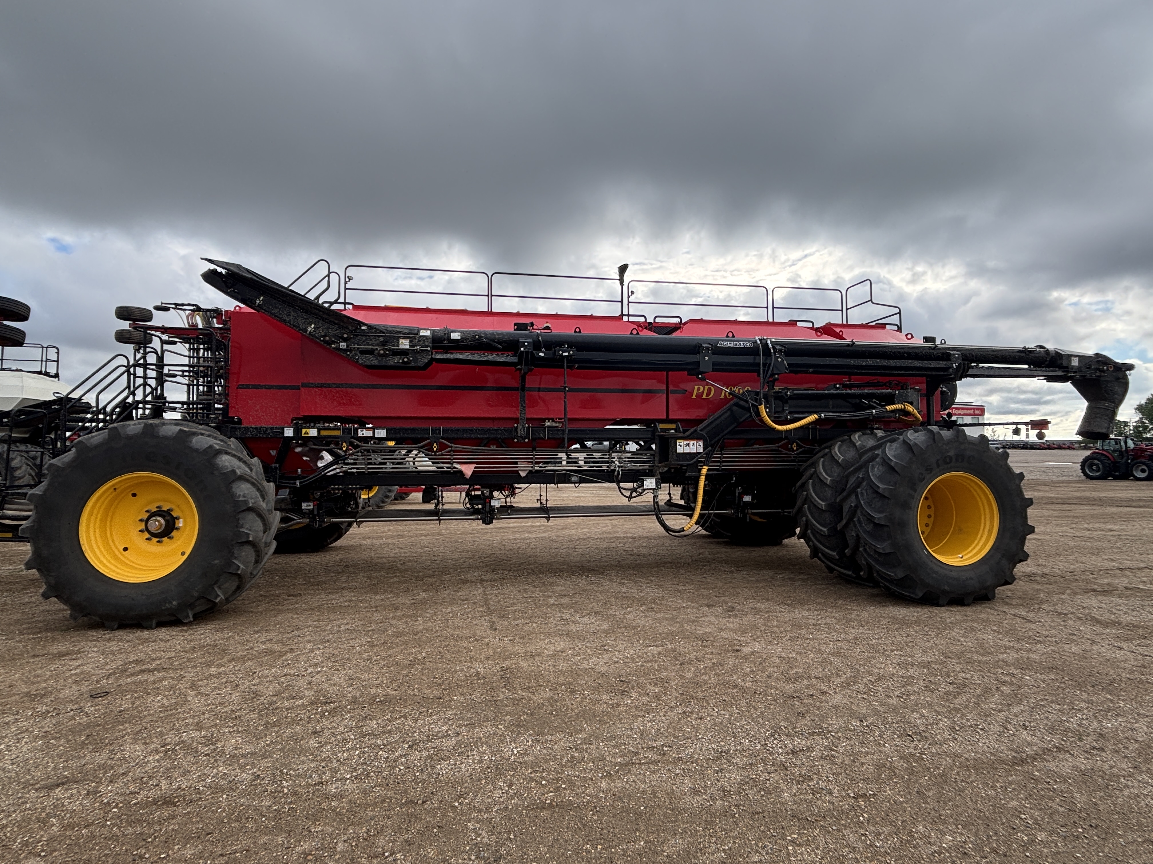 2024 Seed Hawk 8412 & 1000 Air Drill