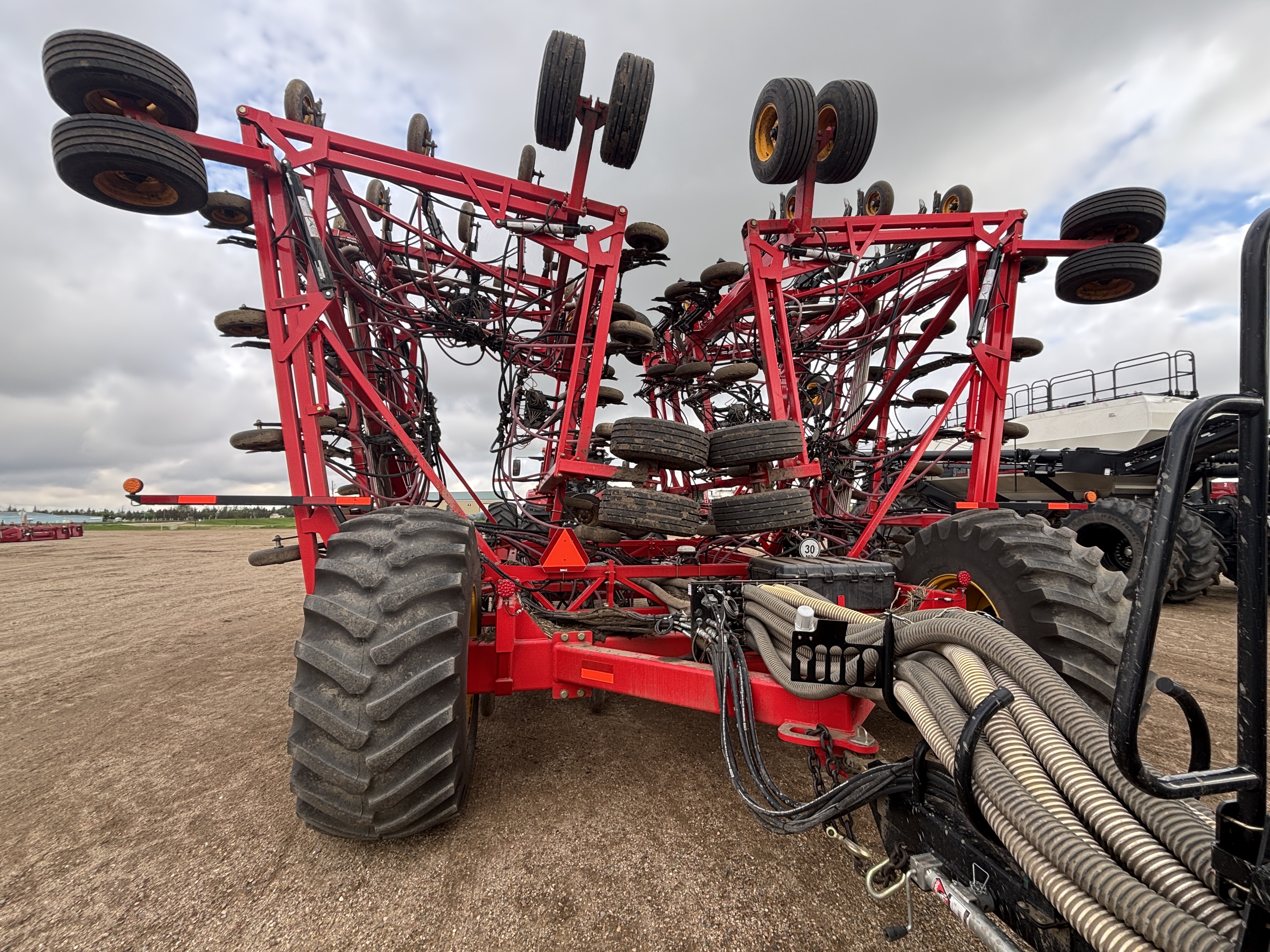 2024 Seed Hawk 8412 & 1000 Air Drill