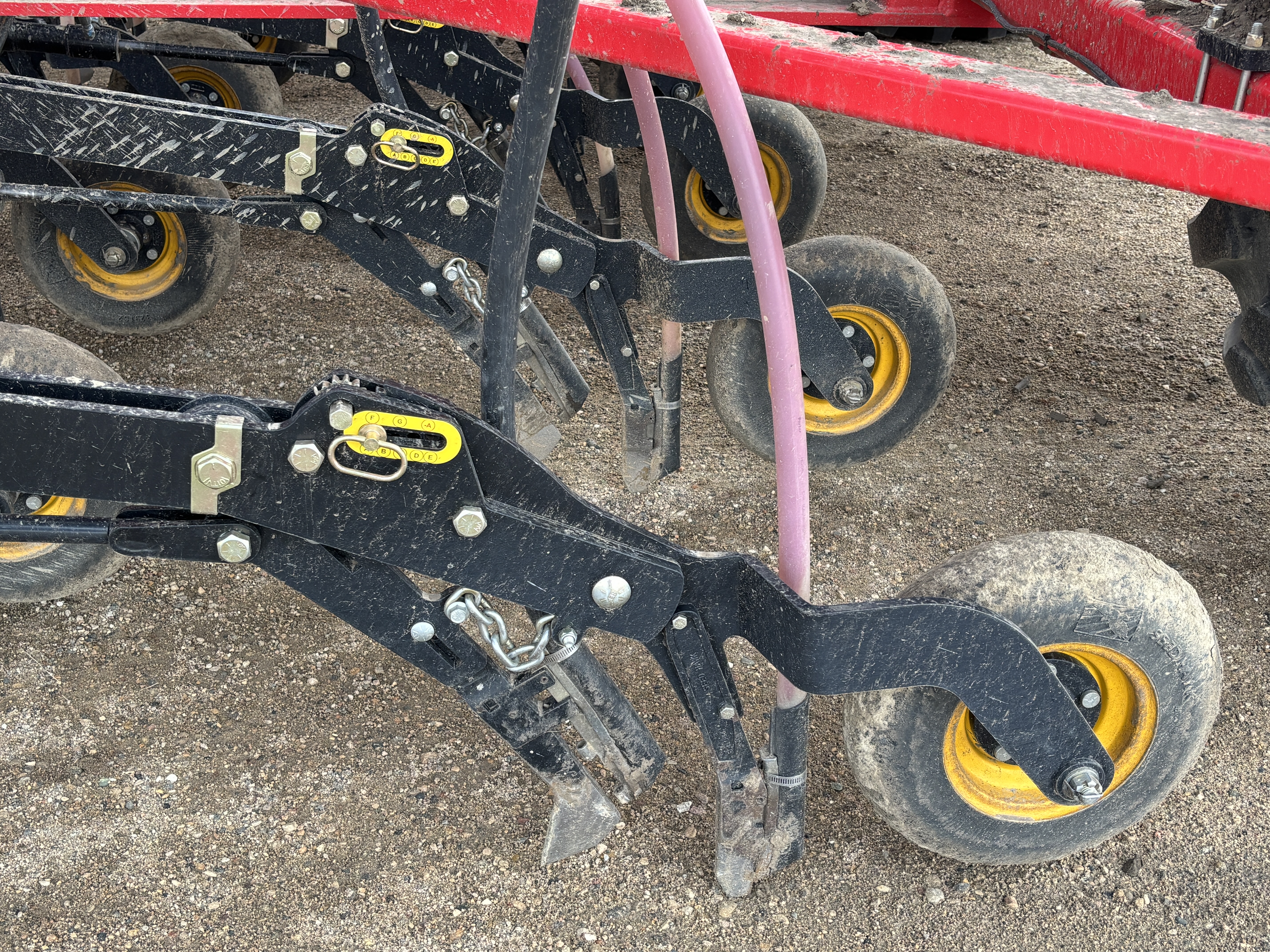 2024 Seed Hawk 8412 & 1000 Air Drill