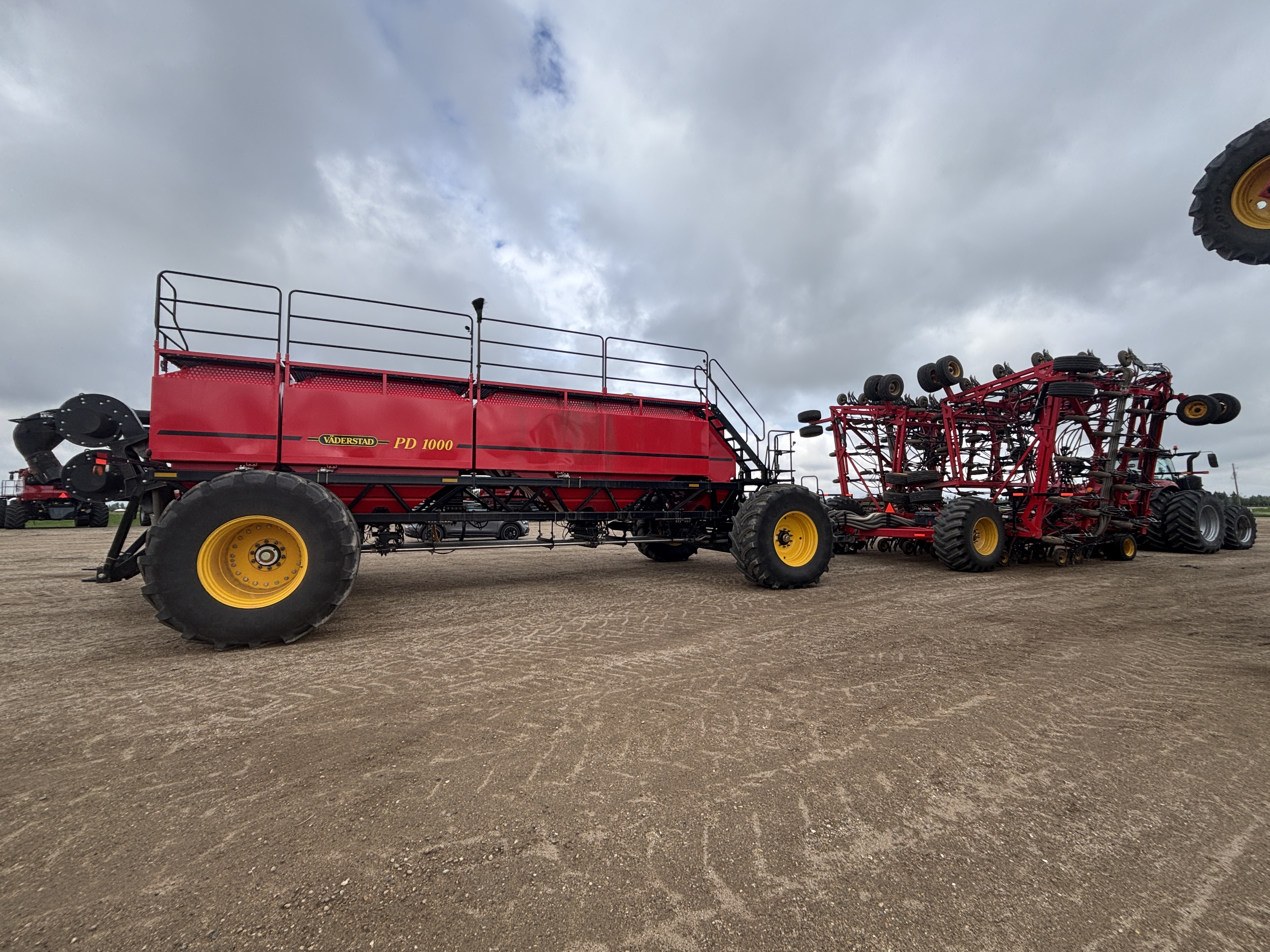 2024 Seed Hawk 8412 & 1000 Air Drill