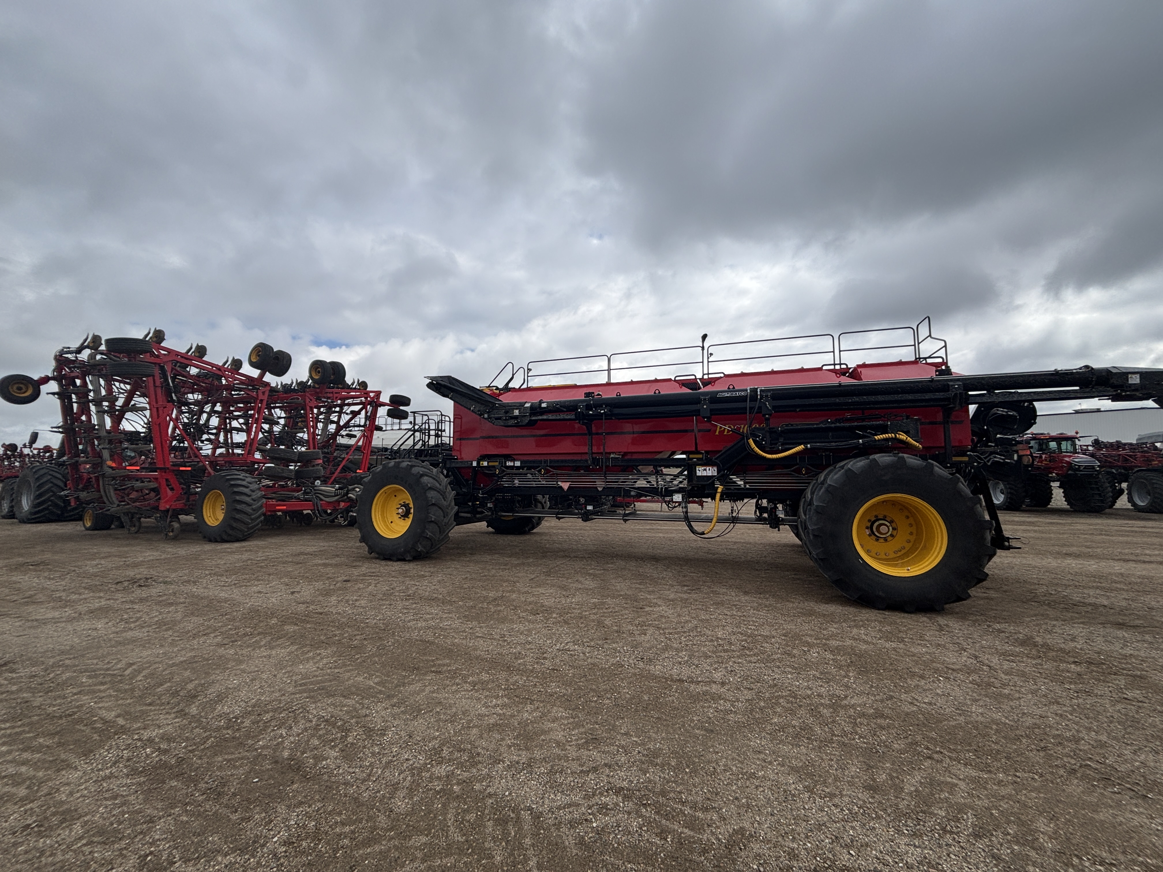 2024 Seed Hawk 8412 & 1000 Air Drill