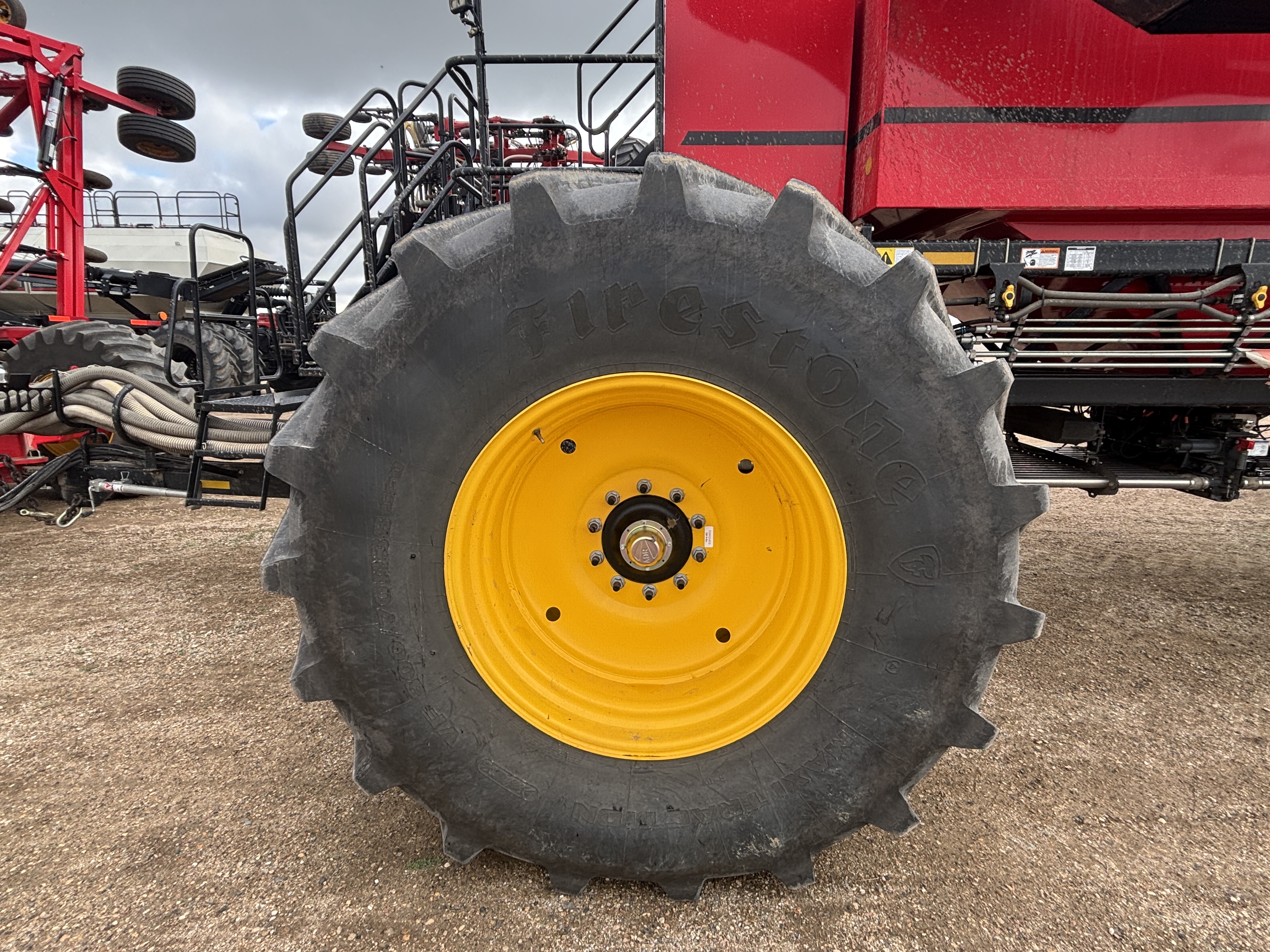 2024 Seed Hawk 8412 & 1000 Air Drill