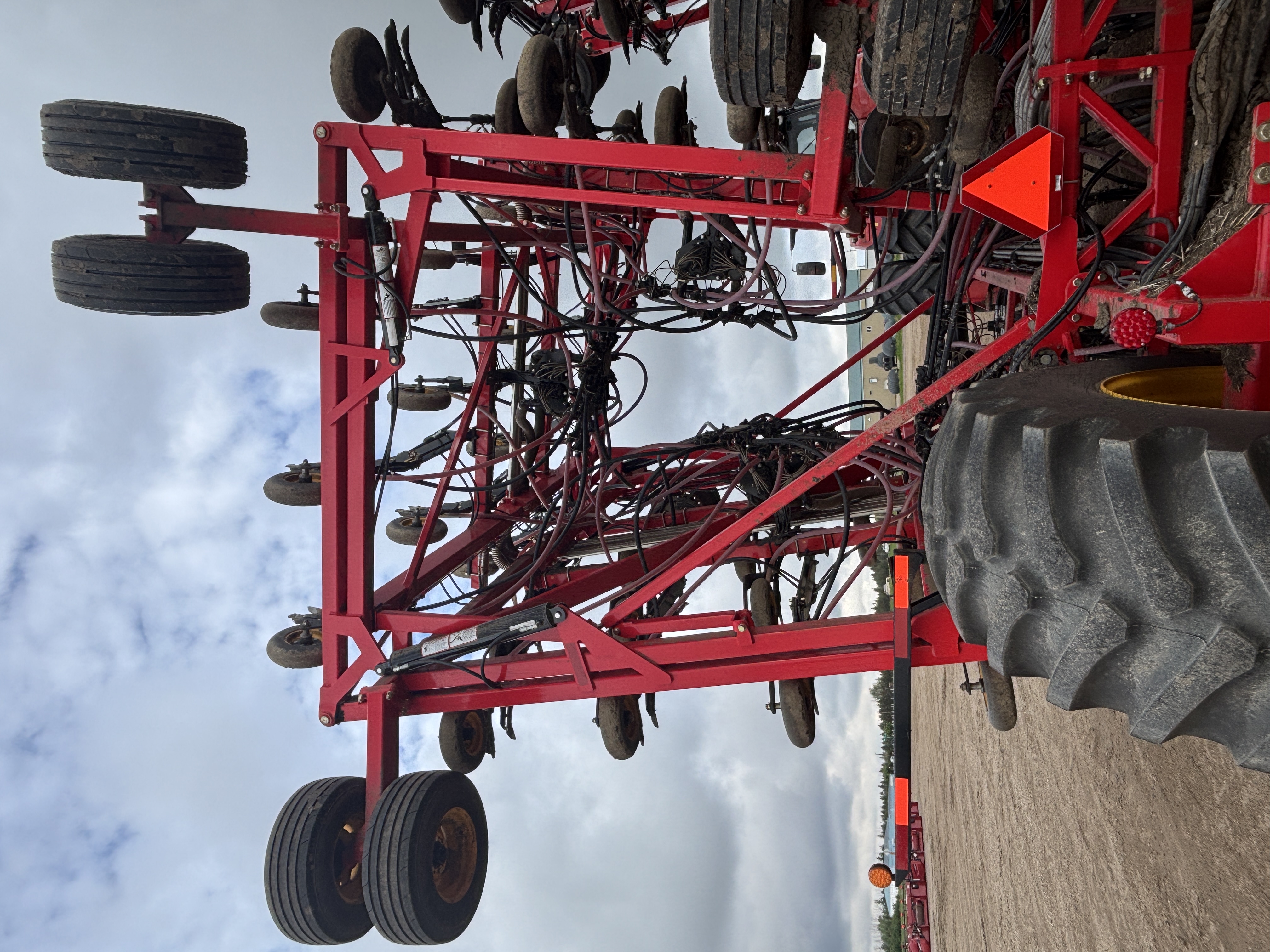 2024 Seed Hawk 8412 & 1000 Air Drill