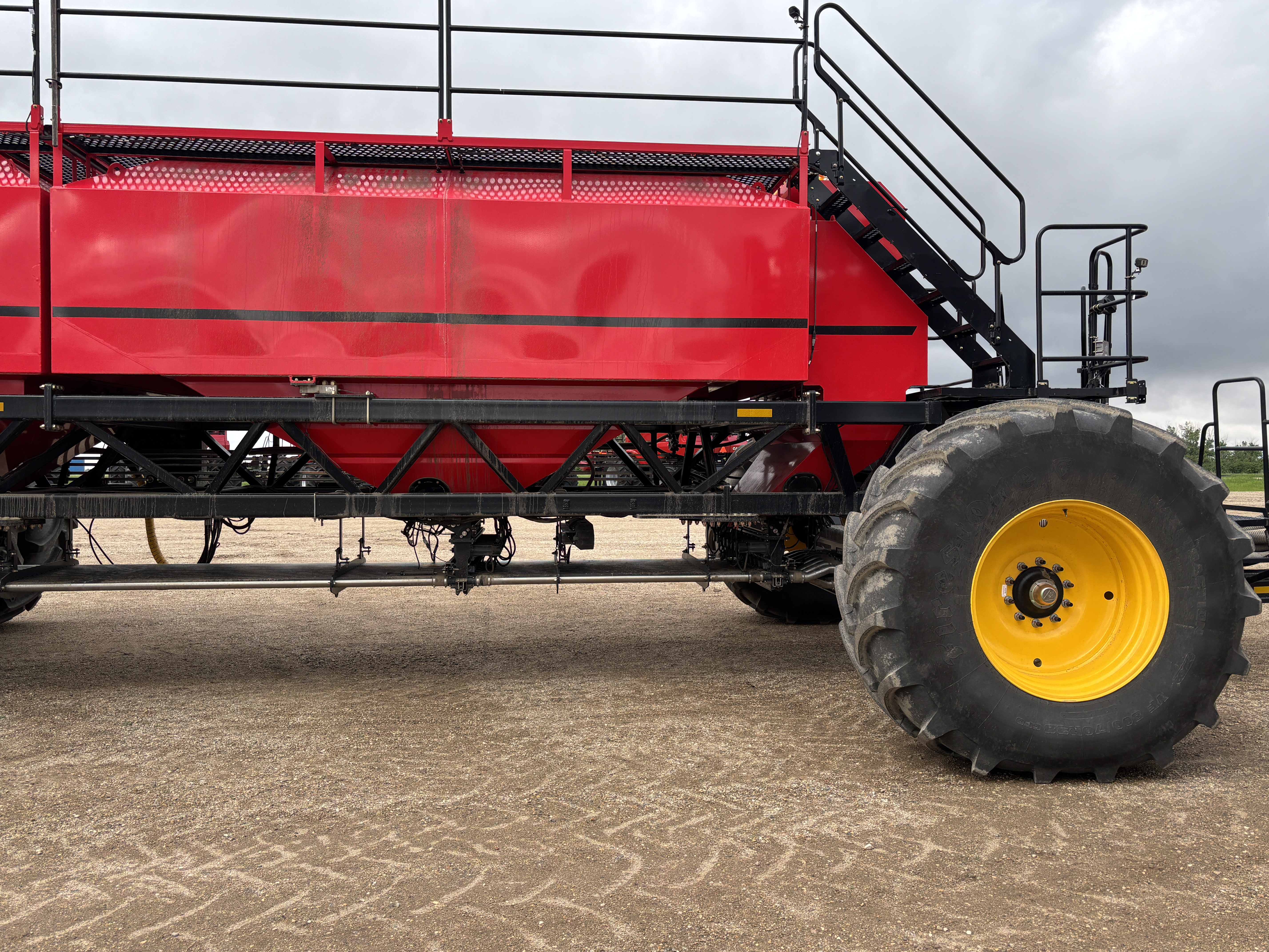 2024 Seed Hawk 8412 & 1000 Air Drill