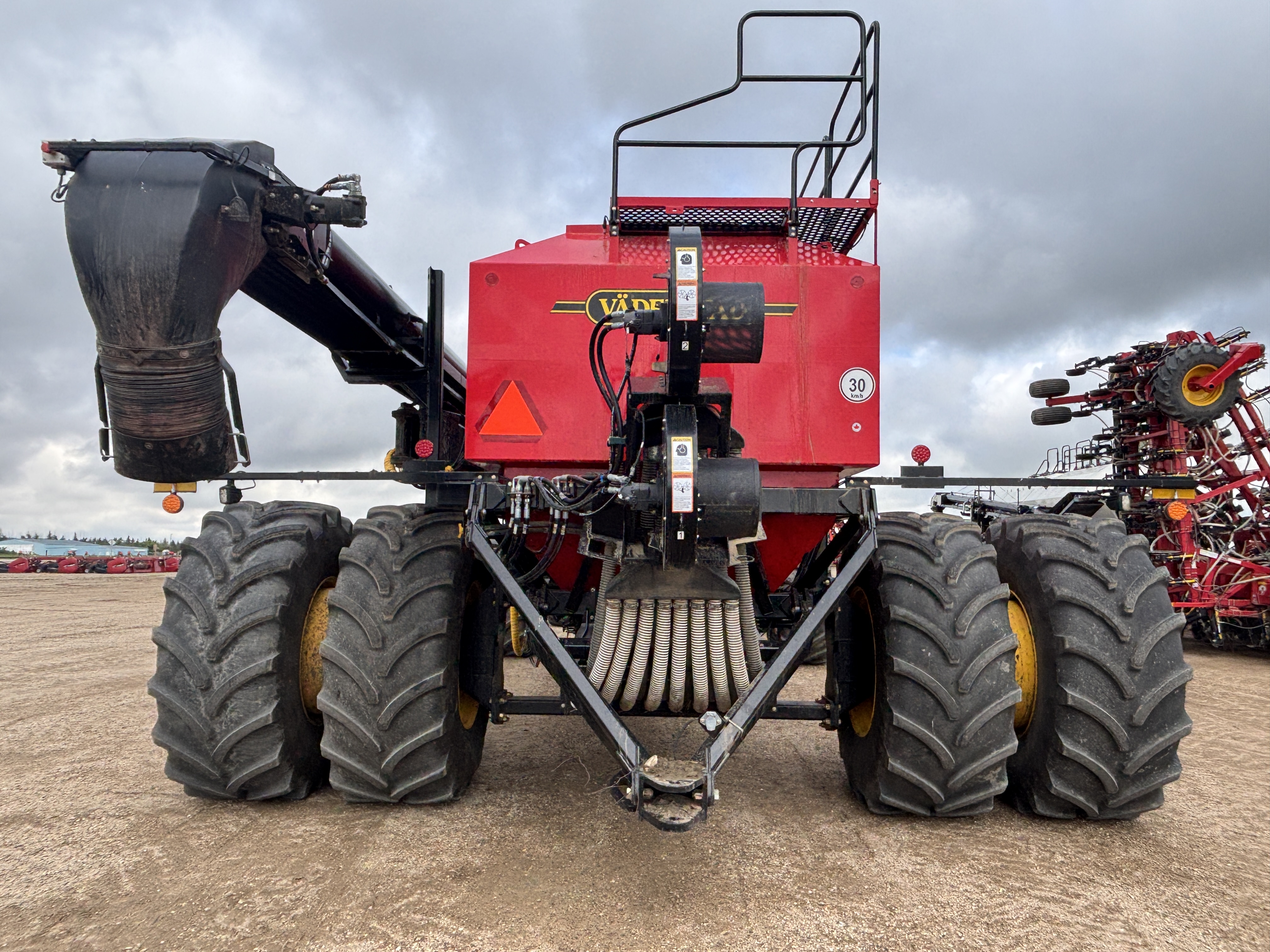 2024 Seed Hawk 8412 & 1000 Air Drill