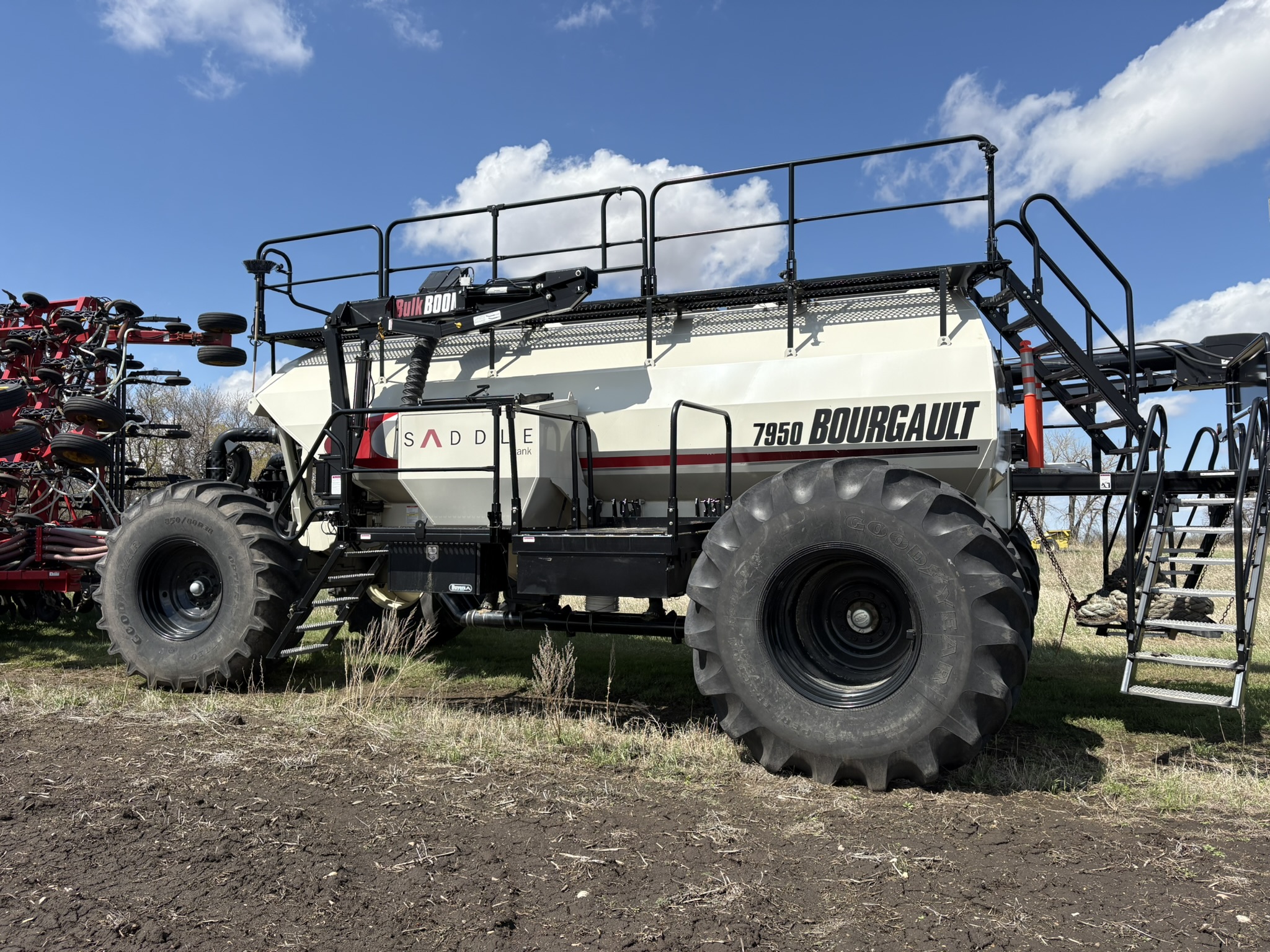 2017 Bourgault 7950 Air Tank/Cart