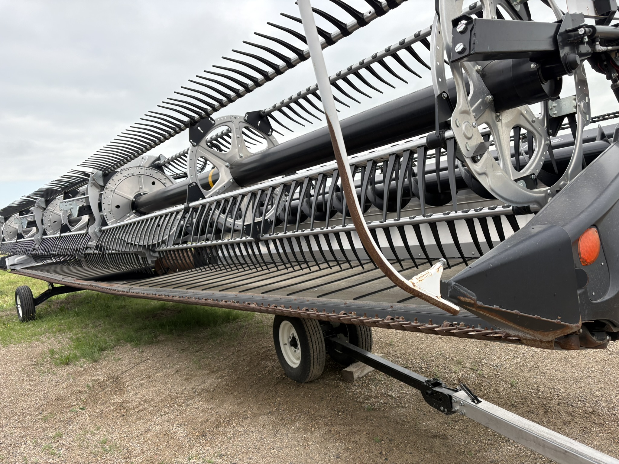 2022 MacDon FD240 Header Draper Flex