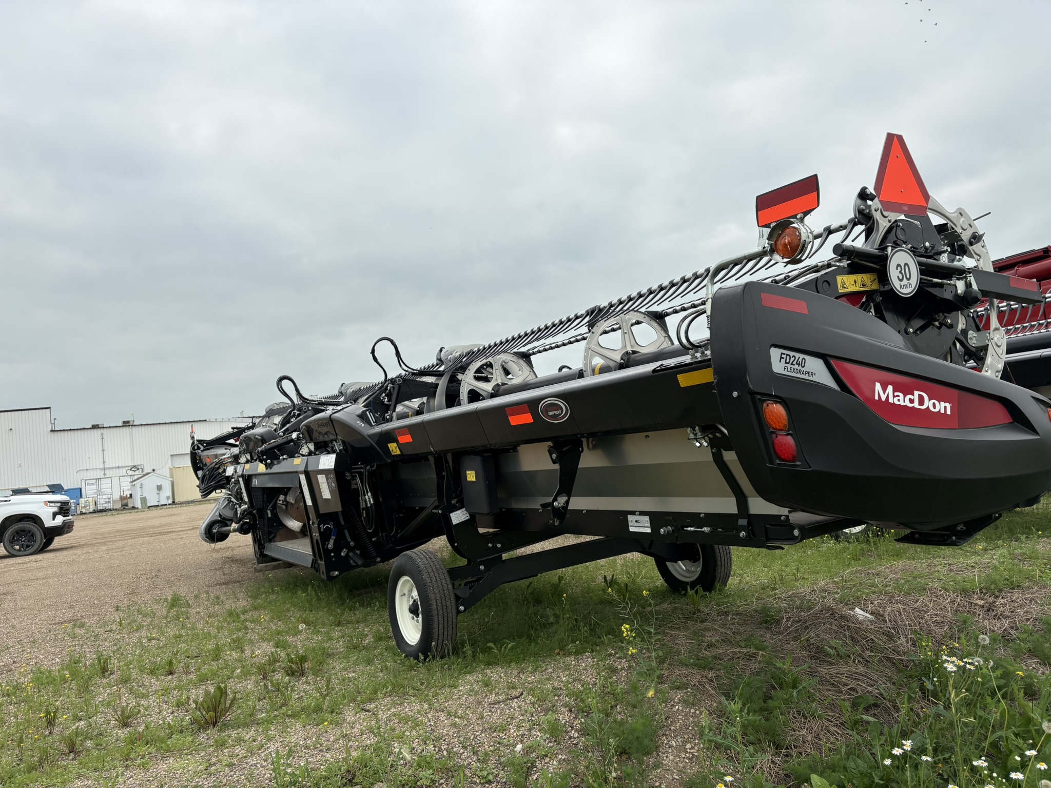 2022 MacDon FD240 Header Draper Flex