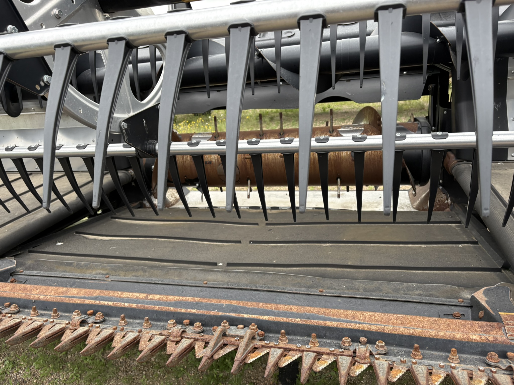 2022 MacDon FD240 Header Draper Flex