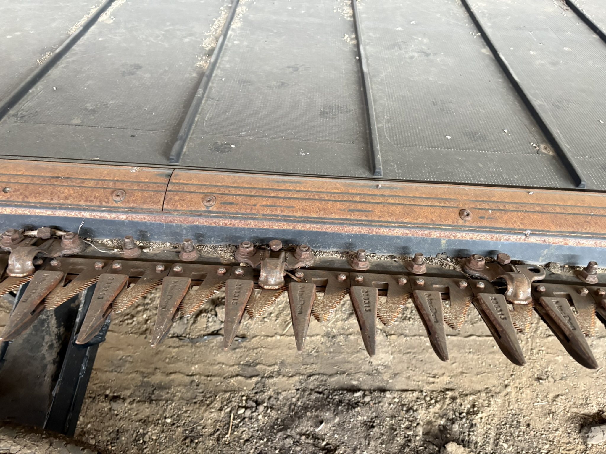 2023 MacDon FD250 Header Draper Flex