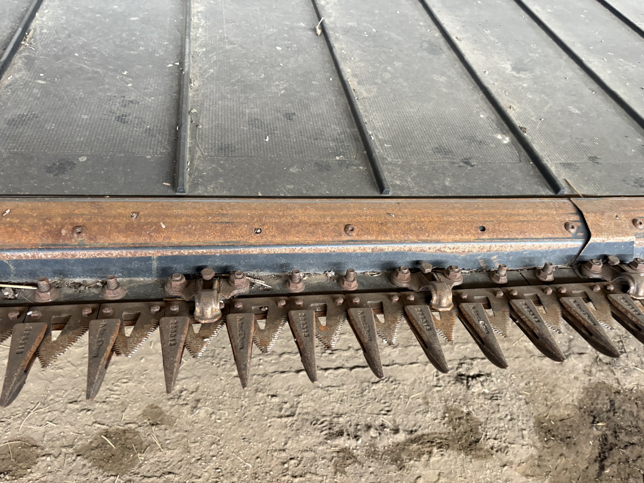 2023 MacDon FD250 Header Draper Flex