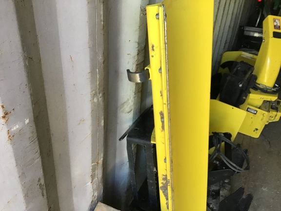 2011 John Deere 54" Front blade Misc